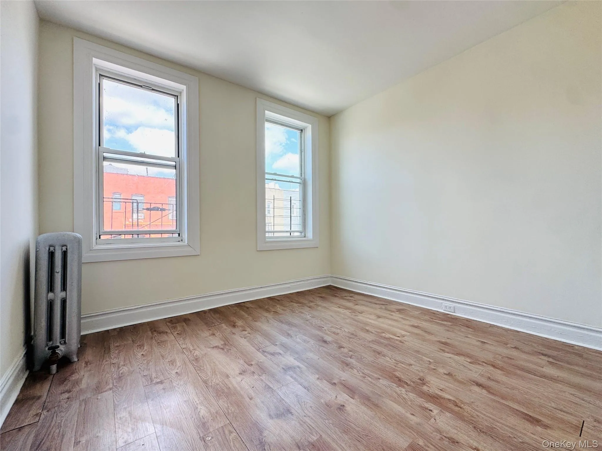 279 Schaefer Street, New York, NY, 2 Bedrooms Bedrooms, 4 Rooms Rooms,1 BathroomBathrooms,Residential Lease,For Rent,Schaefer,0,1045732 279 Schaefer Street, New York, NY, 2 Bedrooms Bedrooms, 4 Rooms Rooms,1 BathroomBathrooms,Residential Lease,For Rent,Schaefer,0,1045732