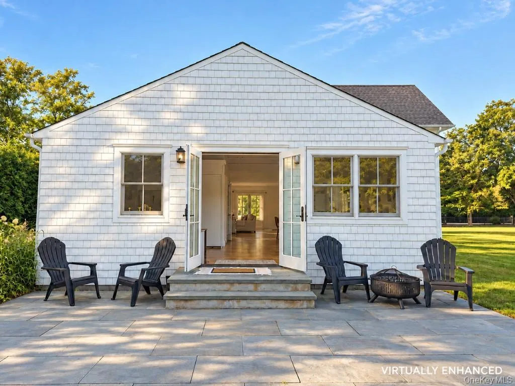 11 Shinnecock Road, Southampton, NY, 3 Bedrooms Bedrooms, 12 Rooms Rooms,3 BathroomsBathrooms,Residential,For Rent,Shinnecock,0,1045737 11 Shinnecock Road, Southampton, NY, 3 Bedrooms Bedrooms, 12 Rooms Rooms,3 BathroomsBathrooms,Residential,For Rent,Shinnecock,0,1045737