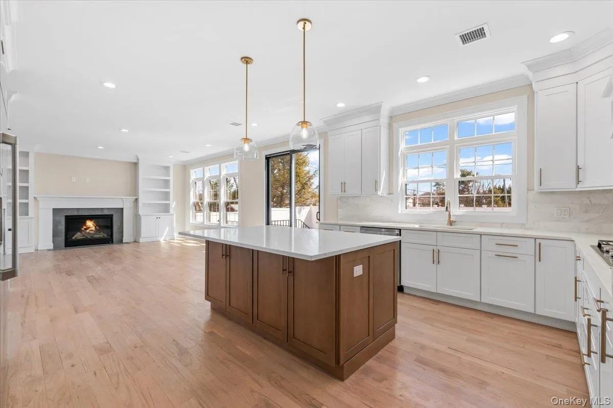 31 Cedar Drive, Oyster Bay, NY, 5 Bedrooms Bedrooms, 9 Rooms Rooms,4 BathroomsBathrooms,Residential,For Rent,Cedar,0,1045738 31 Cedar Drive, Oyster Bay, NY, 5 Bedrooms Bedrooms, 9 Rooms Rooms,4 BathroomsBathrooms,Residential,For Rent,Cedar,0,1045738