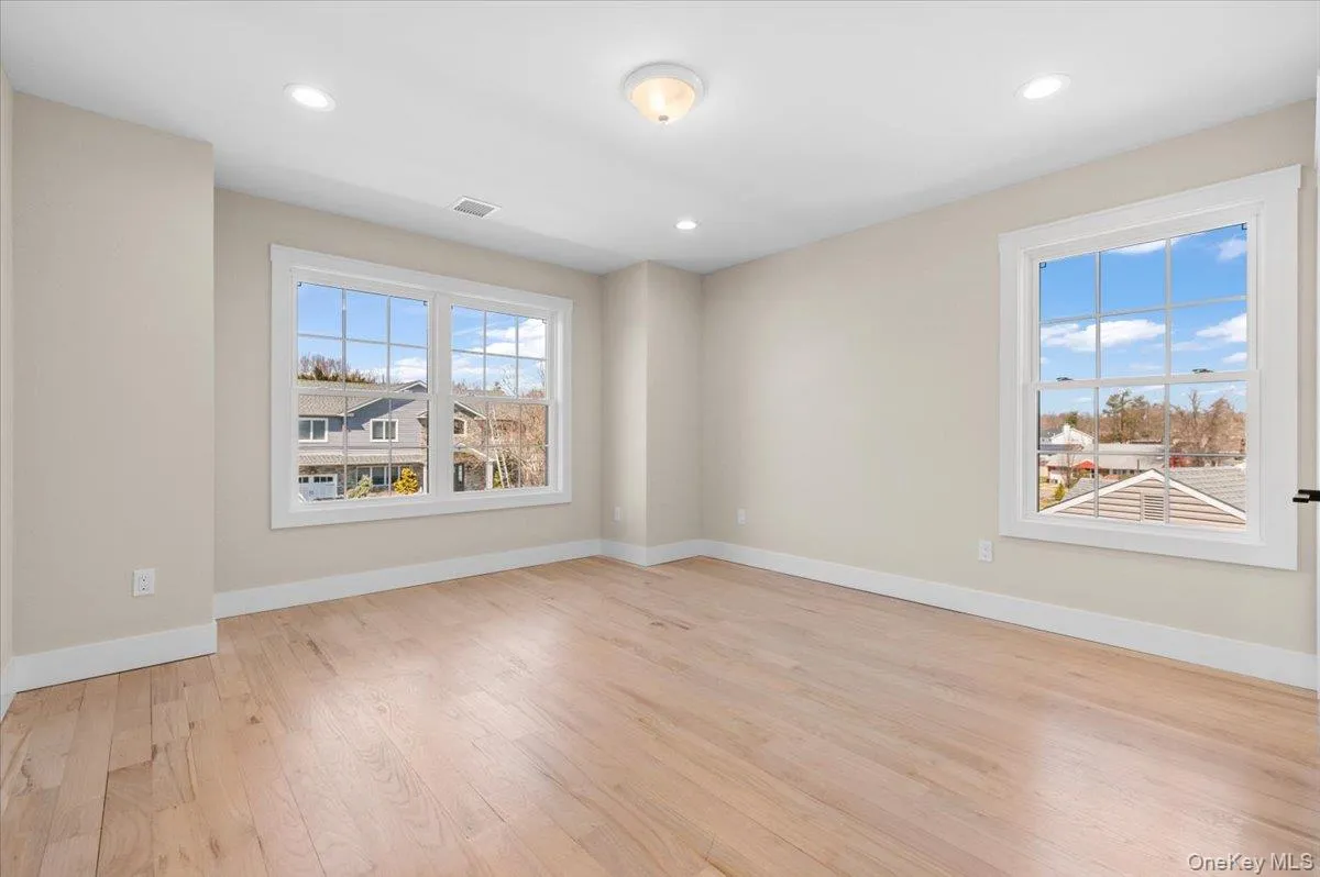 31 Cedar Drive, Oyster Bay, NY, 5 Bedrooms Bedrooms, 9 Rooms Rooms,4 BathroomsBathrooms,Residential,For Rent,Cedar,0,1045738 31 Cedar Drive, Oyster Bay, NY, 5 Bedrooms Bedrooms, 9 Rooms Rooms,4 BathroomsBathrooms,Residential,For Rent,Cedar,0,1045738