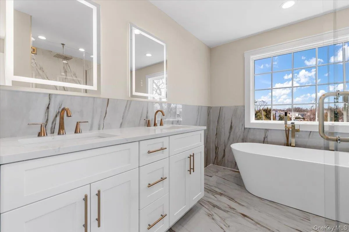 31 Cedar Drive, Oyster Bay, NY, 5 Bedrooms Bedrooms, 9 Rooms Rooms,4 BathroomsBathrooms,Residential,For Rent,Cedar,0,1045738 31 Cedar Drive, Oyster Bay, NY, 5 Bedrooms Bedrooms, 9 Rooms Rooms,4 BathroomsBathrooms,Residential,For Rent,Cedar,0,1045738