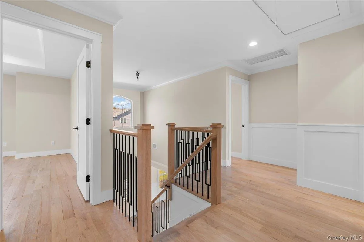 31 Cedar Drive, Oyster Bay, NY, 5 Bedrooms Bedrooms, 9 Rooms Rooms,4 BathroomsBathrooms,Residential,For Rent,Cedar,0,1045738 31 Cedar Drive, Oyster Bay, NY, 5 Bedrooms Bedrooms, 9 Rooms Rooms,4 BathroomsBathrooms,Residential,For Rent,Cedar,0,1045738