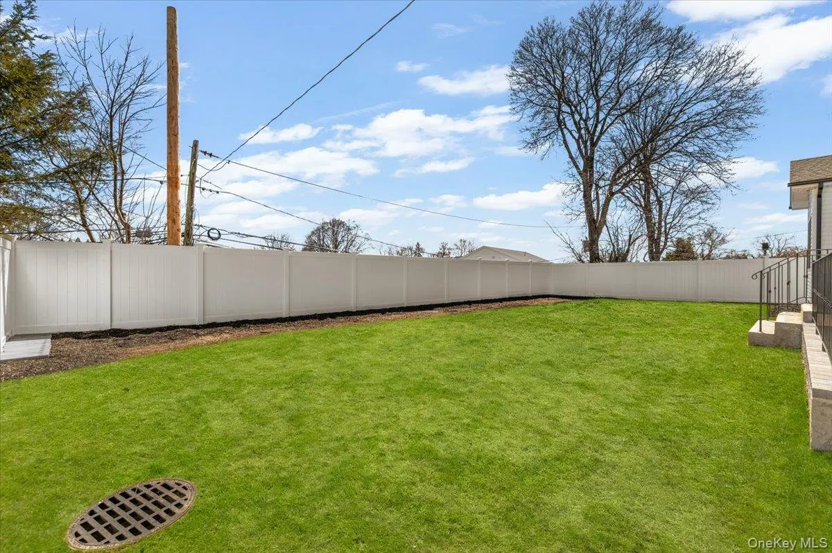 31 Cedar Drive, Oyster Bay, NY, 5 Bedrooms Bedrooms, 9 Rooms Rooms,4 BathroomsBathrooms,Residential,For Rent,Cedar,0,1045738 31 Cedar Drive, Oyster Bay, NY, 5 Bedrooms Bedrooms, 9 Rooms Rooms,4 BathroomsBathrooms,Residential,For Rent,Cedar,0,1045738