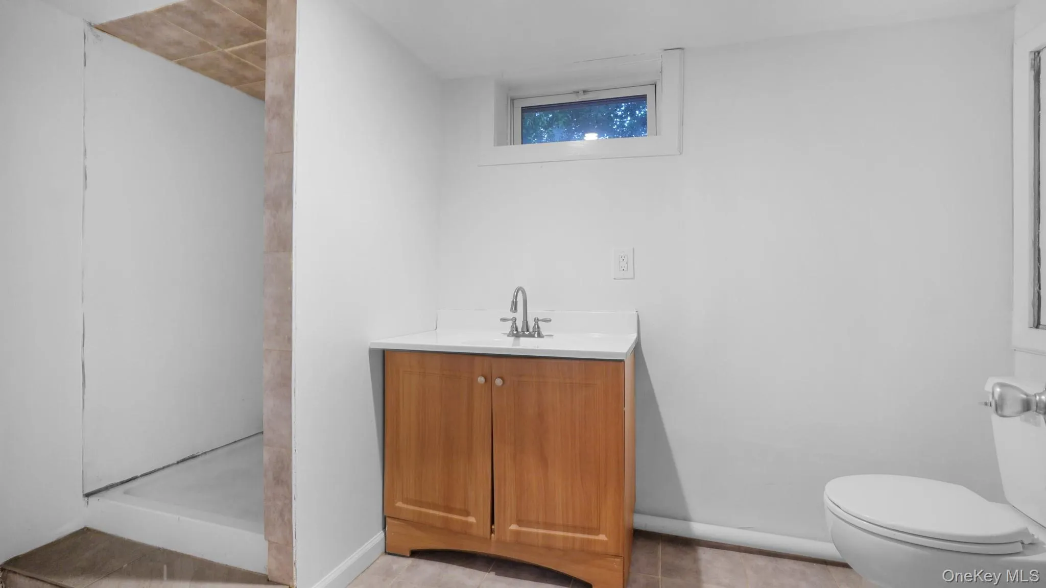 465 Clift Street, Islip, NY, 6 Bedrooms Bedrooms, 9 Rooms Rooms,2 BathroomsBathrooms,Residential,For Rent,Clift,0,1045739 465 Clift Street, Islip, NY, 6 Bedrooms Bedrooms, 9 Rooms Rooms,2 BathroomsBathrooms,Residential,For Rent,Clift,0,1045739