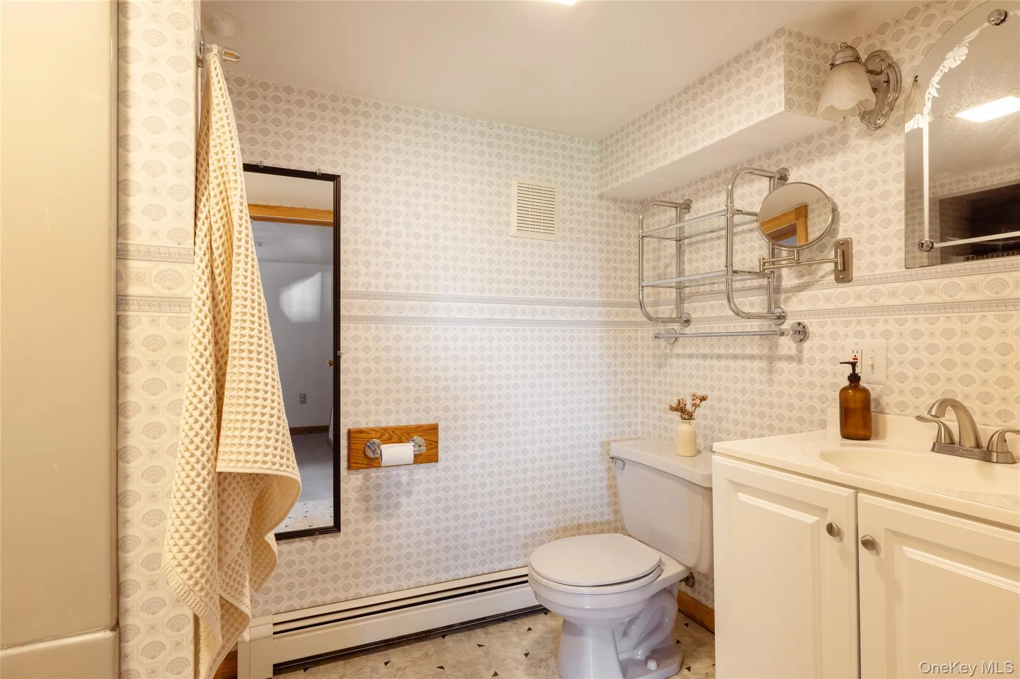 36 Peckham Road, Poughkeepsie, NY, 3 Bedrooms Bedrooms, 4 Rooms Rooms,2 BathroomsBathrooms,Residential,For Rent,Peckham,0,1045740 36 Peckham Road, Poughkeepsie, NY, 3 Bedrooms Bedrooms, 4 Rooms Rooms,2 BathroomsBathrooms,Residential,For Rent,Peckham,0,1045740