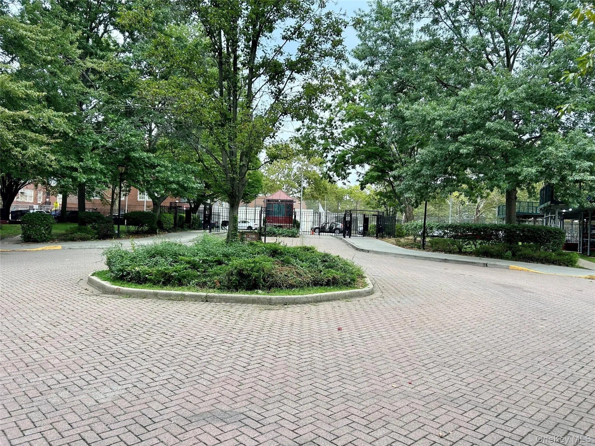 15020 71st Avenue, New York, NY, 2 Bedrooms Bedrooms, 5 Rooms Rooms,1 BathroomBathrooms,Residential,For Rent,71st,0,1045743 15020 71st Avenue, New York, NY, 2 Bedrooms Bedrooms, 5 Rooms Rooms,1 BathroomBathrooms,Residential,For Rent,71st,0,1045743