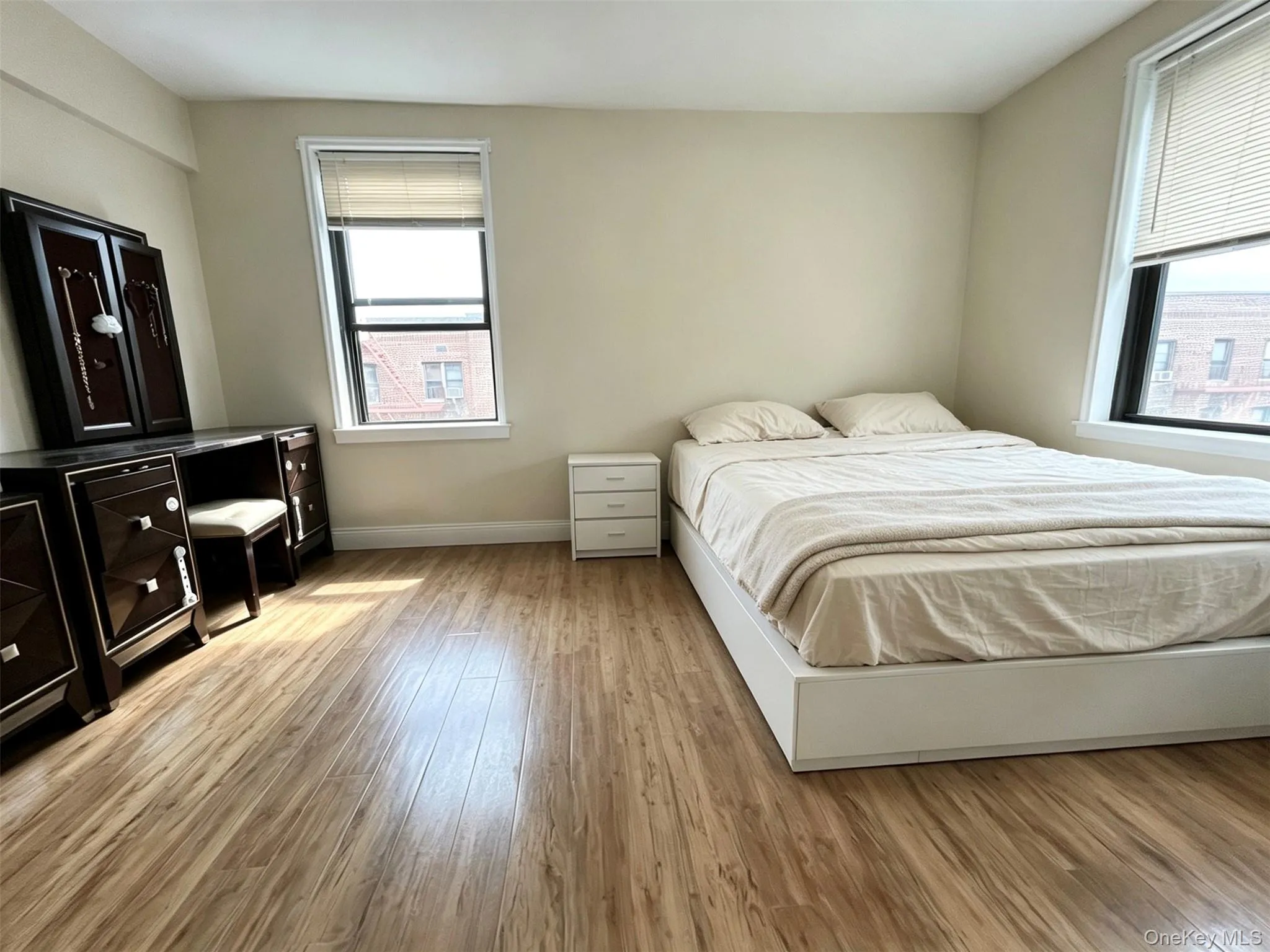15020 71st Avenue, New York, NY, 2 Bedrooms Bedrooms, 5 Rooms Rooms,1 BathroomBathrooms,Residential,For Rent,71st,0,1045743 15020 71st Avenue, New York, NY, 2 Bedrooms Bedrooms, 5 Rooms Rooms,1 BathroomBathrooms,Residential,For Rent,71st,0,1045743