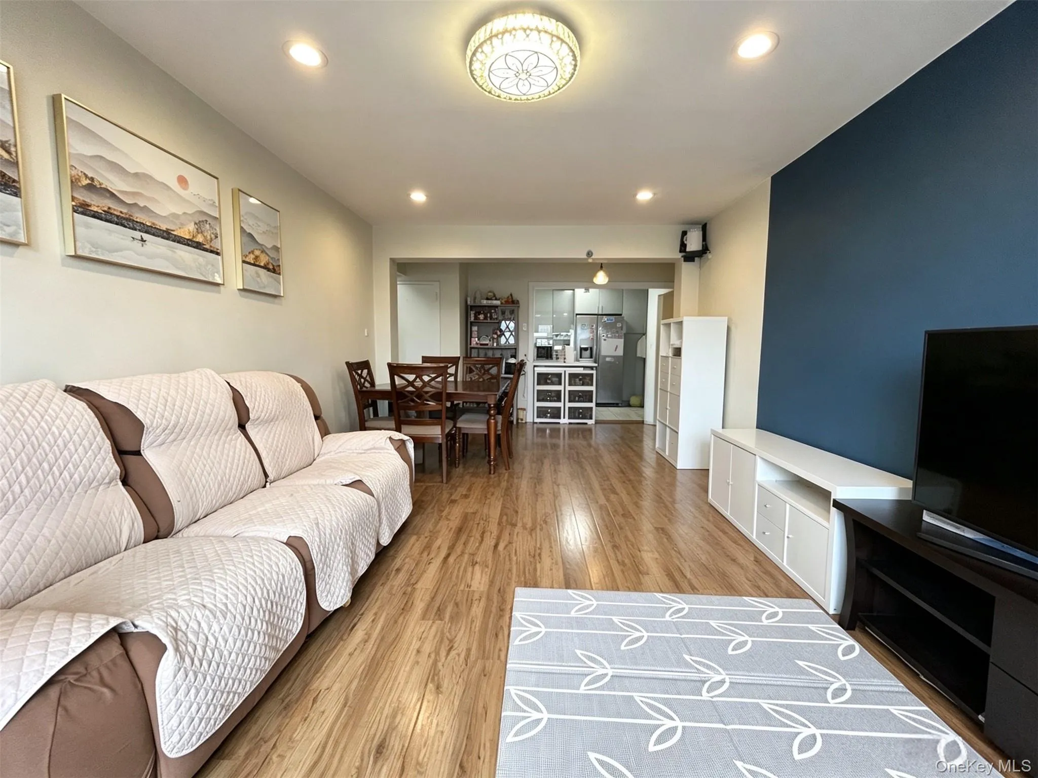15020 71st Avenue, New York, NY, 2 Bedrooms Bedrooms, 5 Rooms Rooms,1 BathroomBathrooms,Residential,For Rent,71st,0,1045743 15020 71st Avenue, New York, NY, 2 Bedrooms Bedrooms, 5 Rooms Rooms,1 BathroomBathrooms,Residential,For Rent,71st,0,1045743