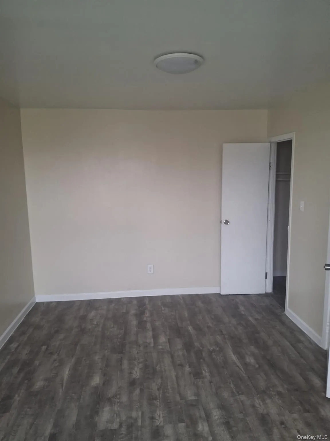 2015 Southern Blvd, New York, NY, 1 Bedroom Bedrooms, 2 Rooms Rooms,1 BathroomBathrooms,Residential Lease,For Rent,Southern Blvd,0,1045745 2015 Southern Blvd, New York, NY, 1 Bedroom Bedrooms, 2 Rooms Rooms,1 BathroomBathrooms,Residential Lease,For Rent,Southern Blvd,0,1045745