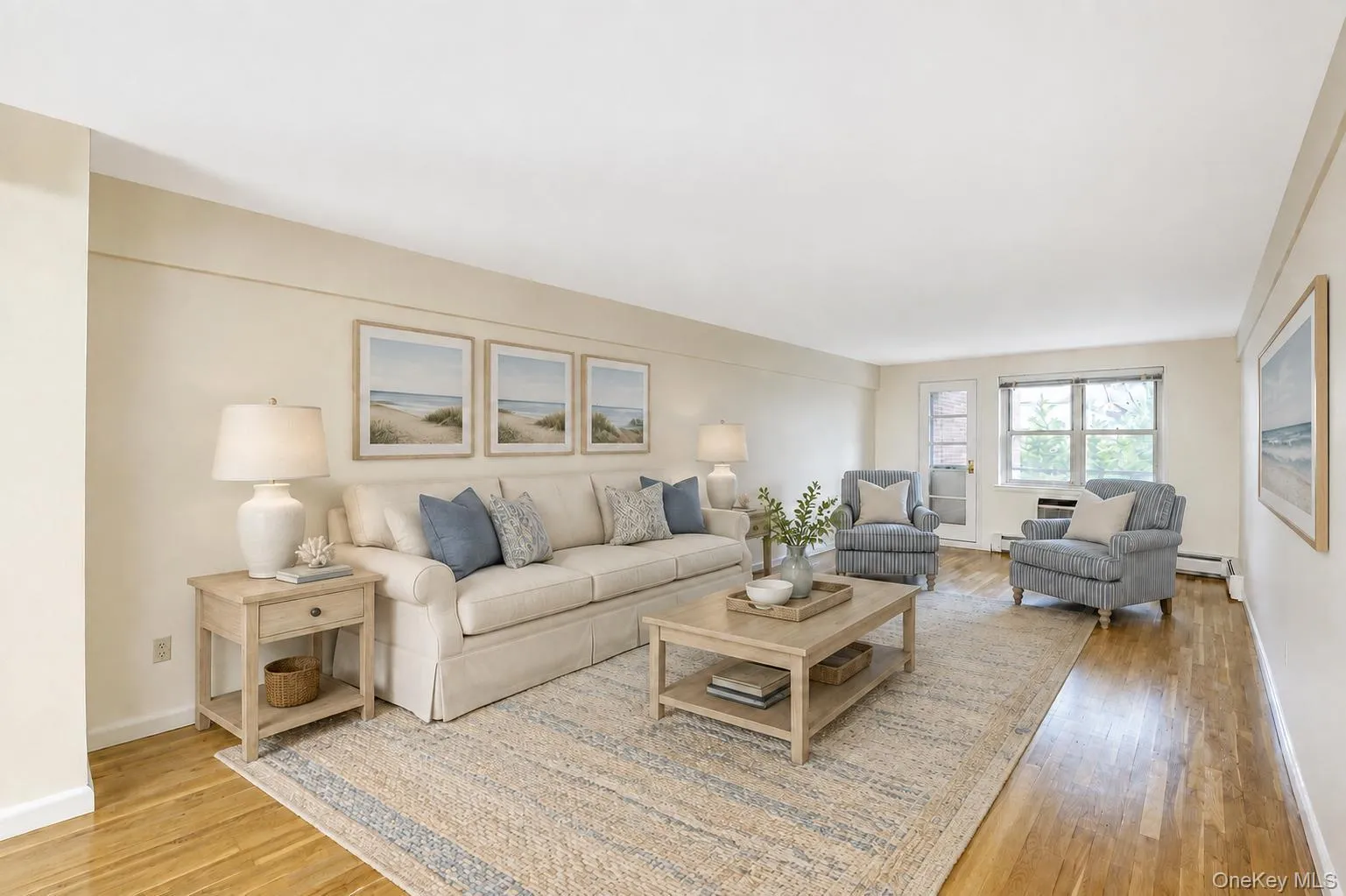 25 Chapel Place, North Hempstead, NY, 1 Bedroom Bedrooms, 4 Rooms Rooms,1 BathroomBathrooms,Residential,For Rent,Chapel Place,0,1045751 25 Chapel Place, North Hempstead, NY, 1 Bedroom Bedrooms, 4 Rooms Rooms,1 BathroomBathrooms,Residential,For Rent,Chapel Place,0,1045751