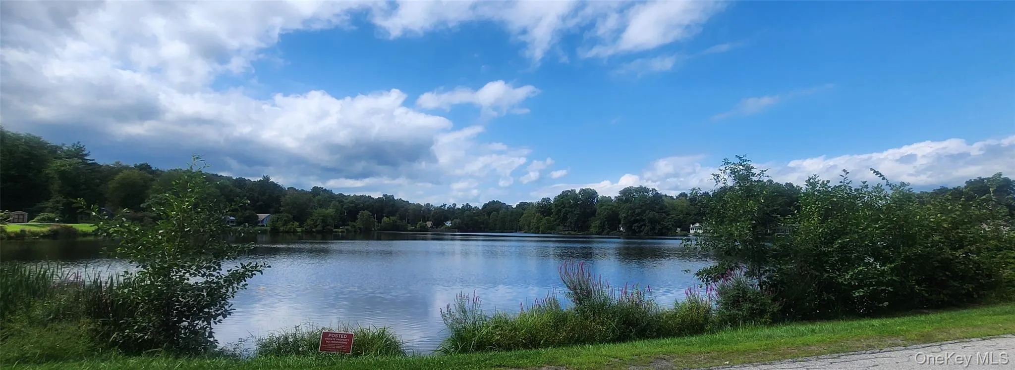 Enjoy Walking, bicycling, run... ..around this beautiful man-made Lake Oniad Enjoy Walking, bicycling, run... ..around this beautiful man-made Lake Oniad