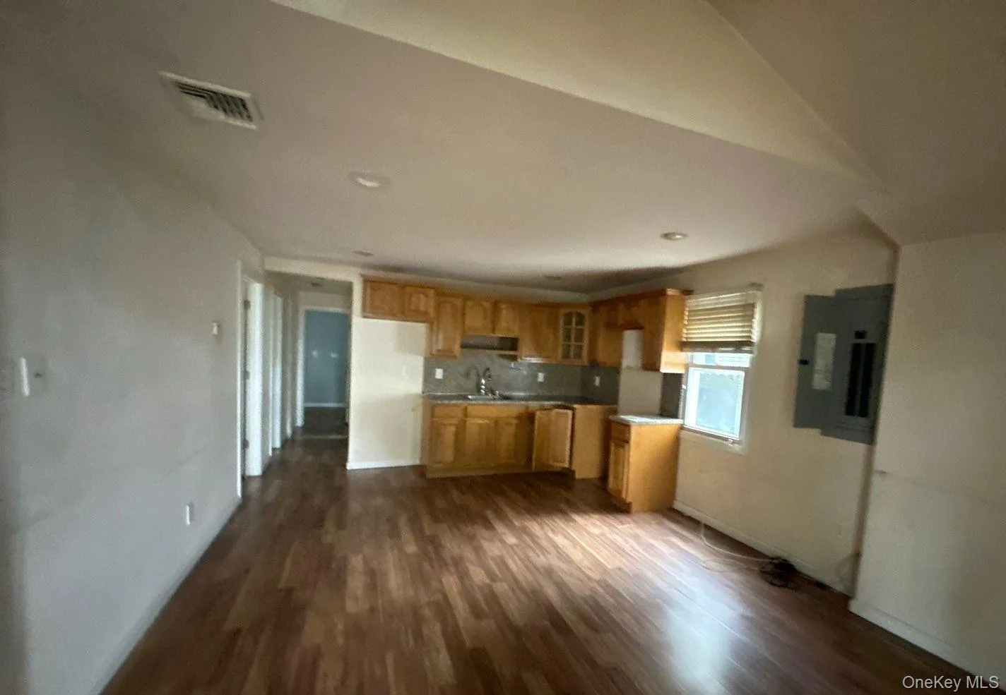 54 Oneill Avenue, Islip, NY, 6 Bedrooms Bedrooms, 9 Rooms Rooms,2 BathroomsBathrooms,Residential,For Rent,Oneill,0,1045756 54 Oneill Avenue, Islip, NY, 6 Bedrooms Bedrooms, 9 Rooms Rooms,2 BathroomsBathrooms,Residential,For Rent,Oneill,0,1045756
