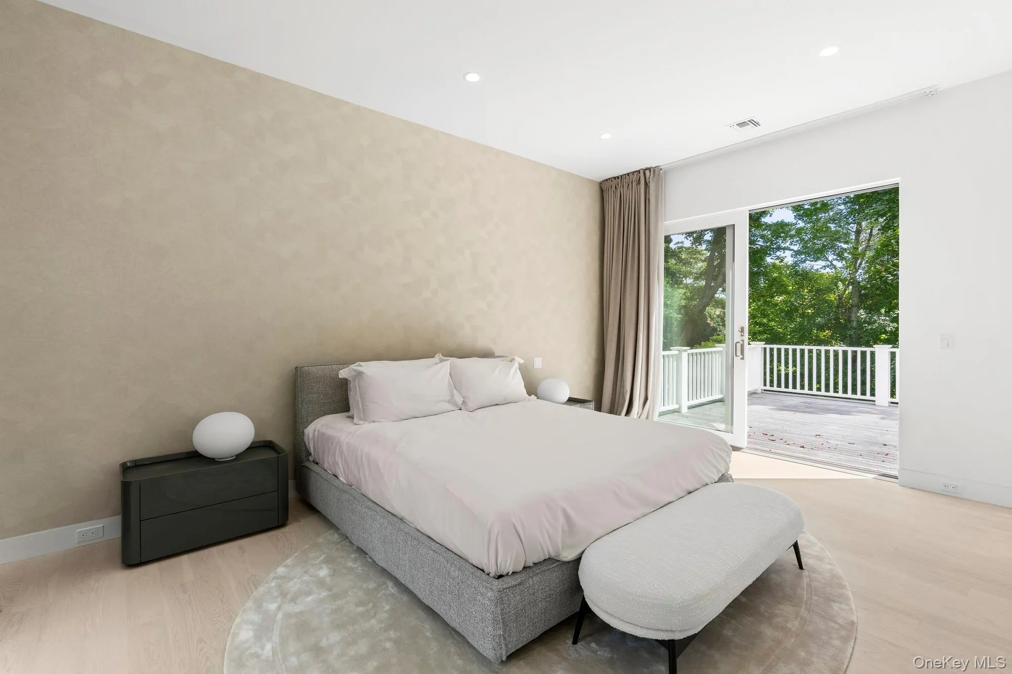 16 Gould Street, East Hampton, NY, 6 Bedrooms Bedrooms, 8 Rooms Rooms,7 BathroomsBathrooms,Residential,For Rent,Gould,0,1045758 16 Gould Street, East Hampton, NY, 6 Bedrooms Bedrooms, 8 Rooms Rooms,7 BathroomsBathrooms,Residential,For Rent,Gould,0,1045758