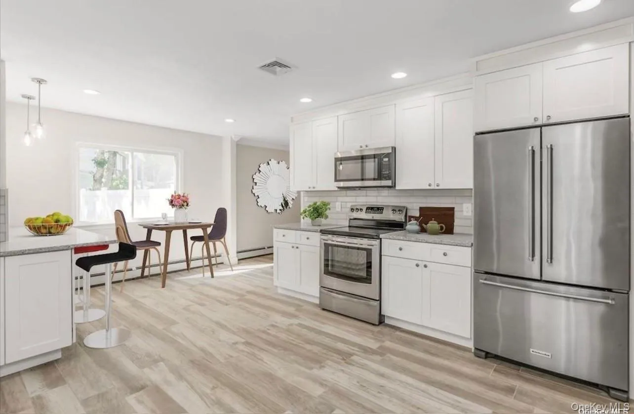 6 Autumn Drive, Brookhaven, NY, 4 Bedrooms Bedrooms, 8 Rooms Rooms,2 BathroomsBathrooms,Residential Lease,For Rent,Autumn,0,1045762 6 Autumn Drive, Brookhaven, NY, 4 Bedrooms Bedrooms, 8 Rooms Rooms,2 BathroomsBathrooms,Residential Lease,For Rent,Autumn,0,1045762