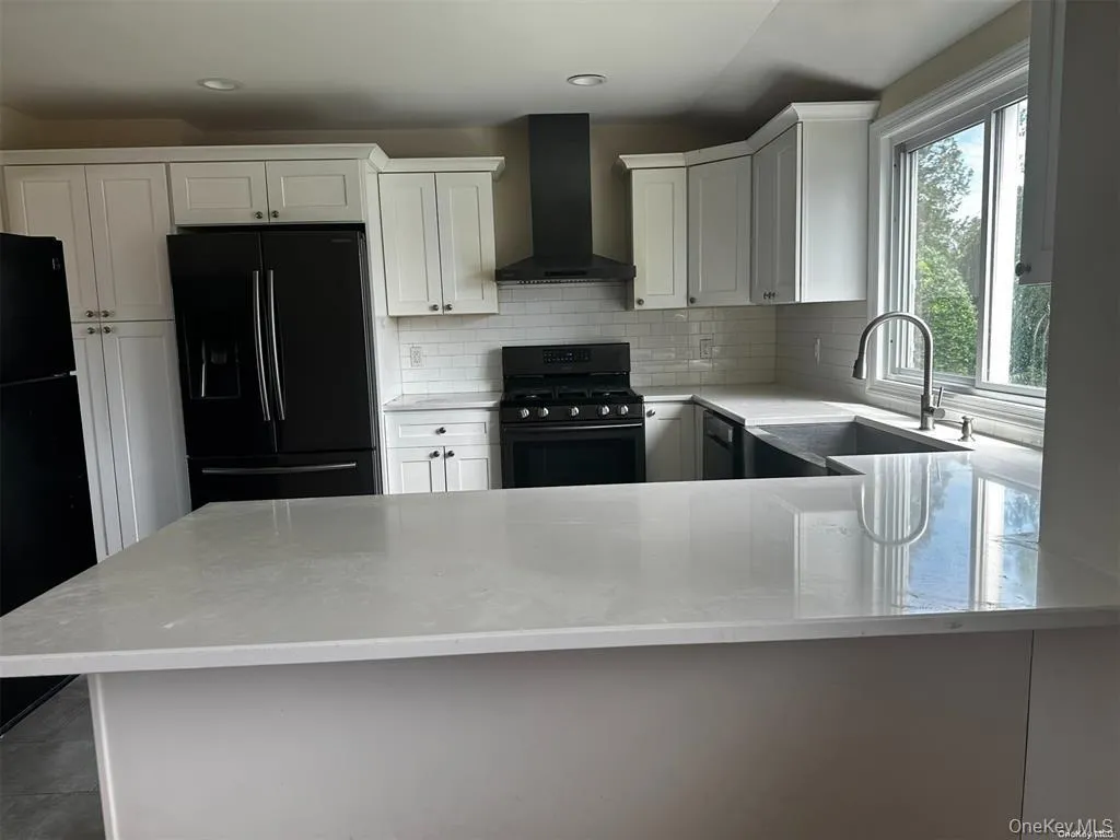 47 Strong Street, Oyster Bay, NY, 3 Bedrooms Bedrooms, 6 Rooms Rooms,2 BathroomsBathrooms,Residential Lease,For Rent,Strong,0,1045763 47 Strong Street, Oyster Bay, NY, 3 Bedrooms Bedrooms, 6 Rooms Rooms,2 BathroomsBathrooms,Residential Lease,For Rent,Strong,0,1045763