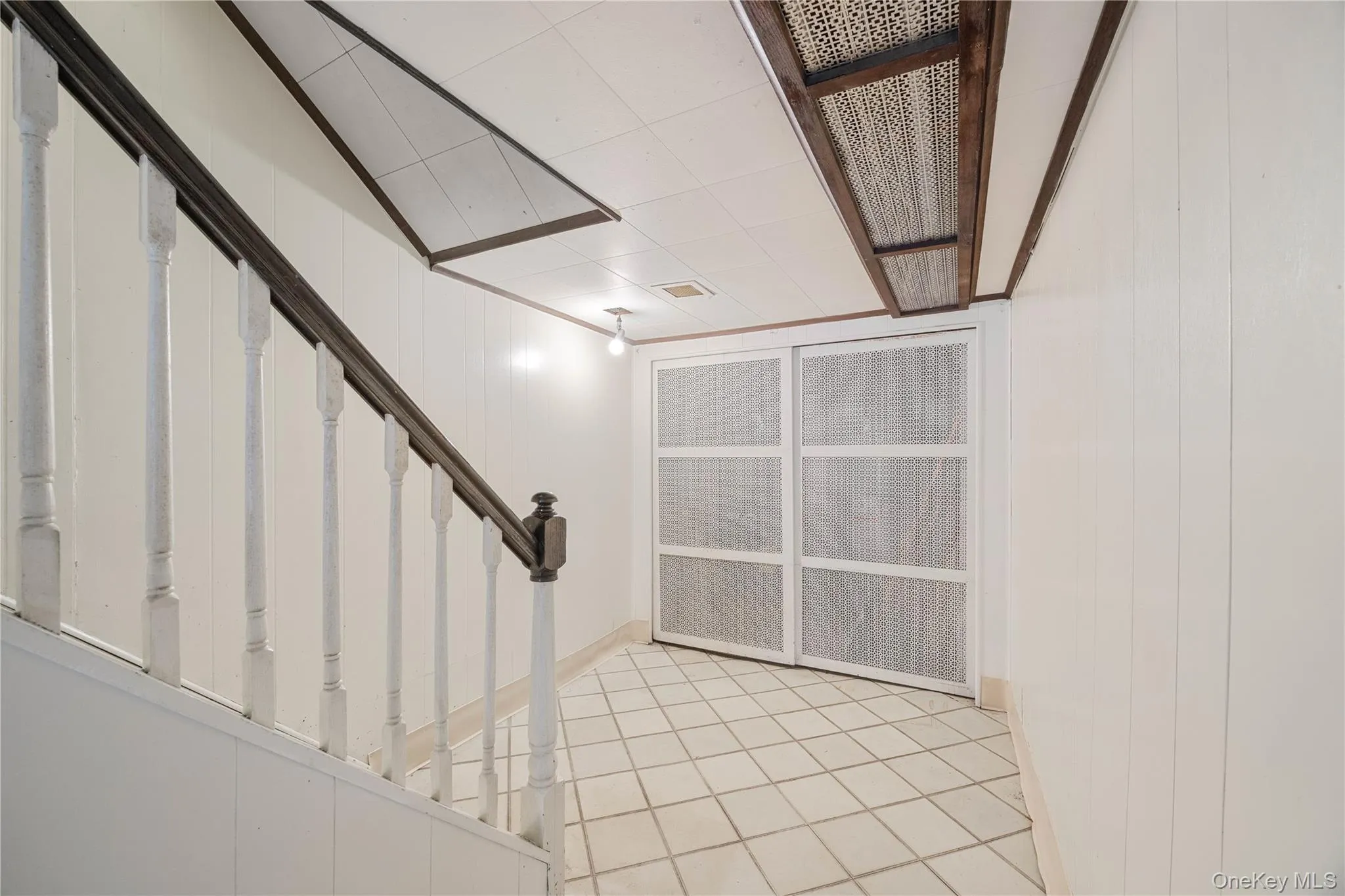 727 Hollywood Avenue, New York, NY, 3 Bedrooms Bedrooms, 5 Rooms Rooms,1 BathroomBathrooms,Residential,For Rent,Hollywood,0,1045765 727 Hollywood Avenue, New York, NY, 3 Bedrooms Bedrooms, 5 Rooms Rooms,1 BathroomBathrooms,Residential,For Rent,Hollywood,0,1045765