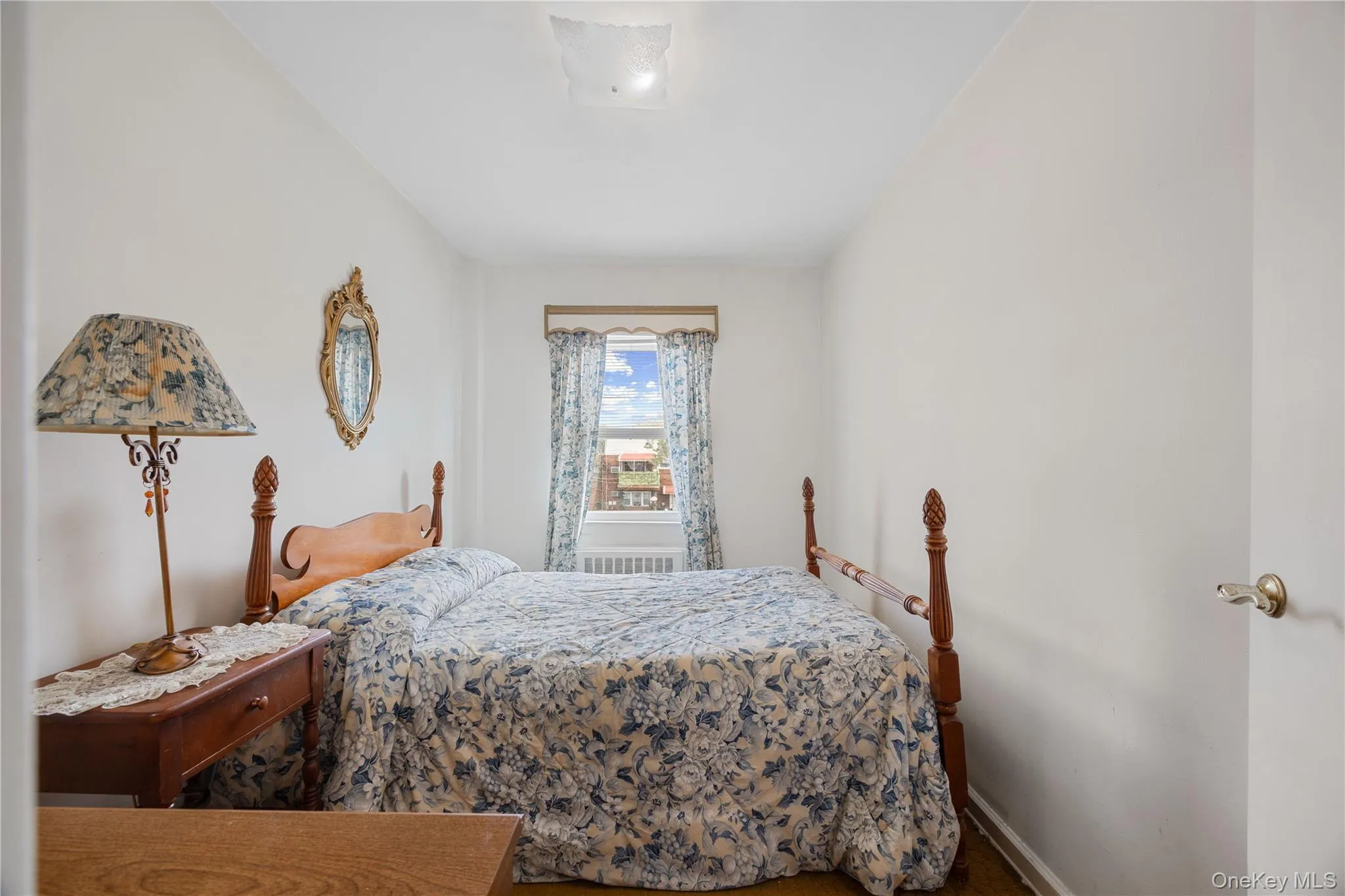 727 Hollywood Avenue, New York, NY, 3 Bedrooms Bedrooms, 5 Rooms Rooms,1 BathroomBathrooms,Residential,For Rent,Hollywood,0,1045765 727 Hollywood Avenue, New York, NY, 3 Bedrooms Bedrooms, 5 Rooms Rooms,1 BathroomBathrooms,Residential,For Rent,Hollywood,0,1045765