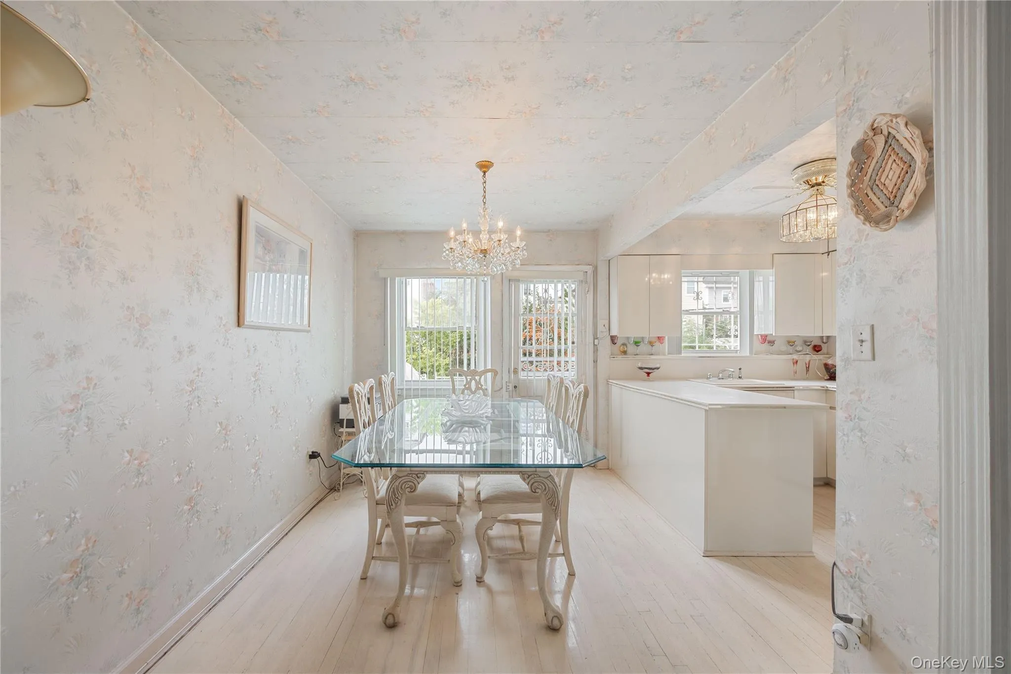 727 Hollywood Avenue, New York, NY, 3 Bedrooms Bedrooms, 5 Rooms Rooms,1 BathroomBathrooms,Residential,For Rent,Hollywood,0,1045765 727 Hollywood Avenue, New York, NY, 3 Bedrooms Bedrooms, 5 Rooms Rooms,1 BathroomBathrooms,Residential,For Rent,Hollywood,0,1045765