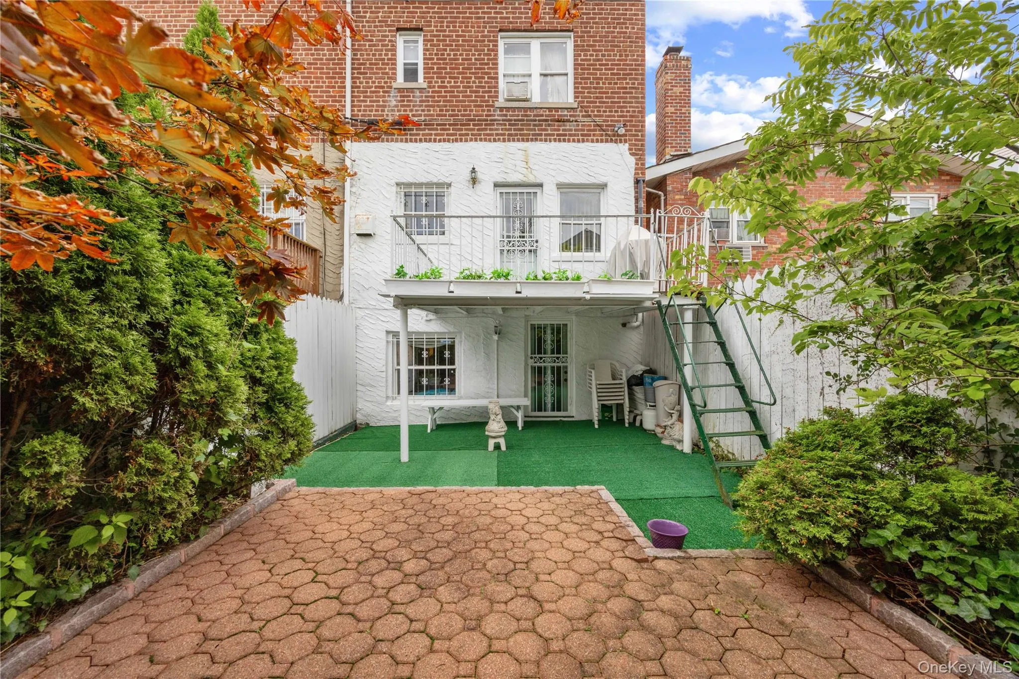 727 Hollywood Avenue, New York, NY, 3 Bedrooms Bedrooms, 5 Rooms Rooms,1 BathroomBathrooms,Residential,For Rent,Hollywood,0,1045765 727 Hollywood Avenue, New York, NY, 3 Bedrooms Bedrooms, 5 Rooms Rooms,1 BathroomBathrooms,Residential,For Rent,Hollywood,0,1045765