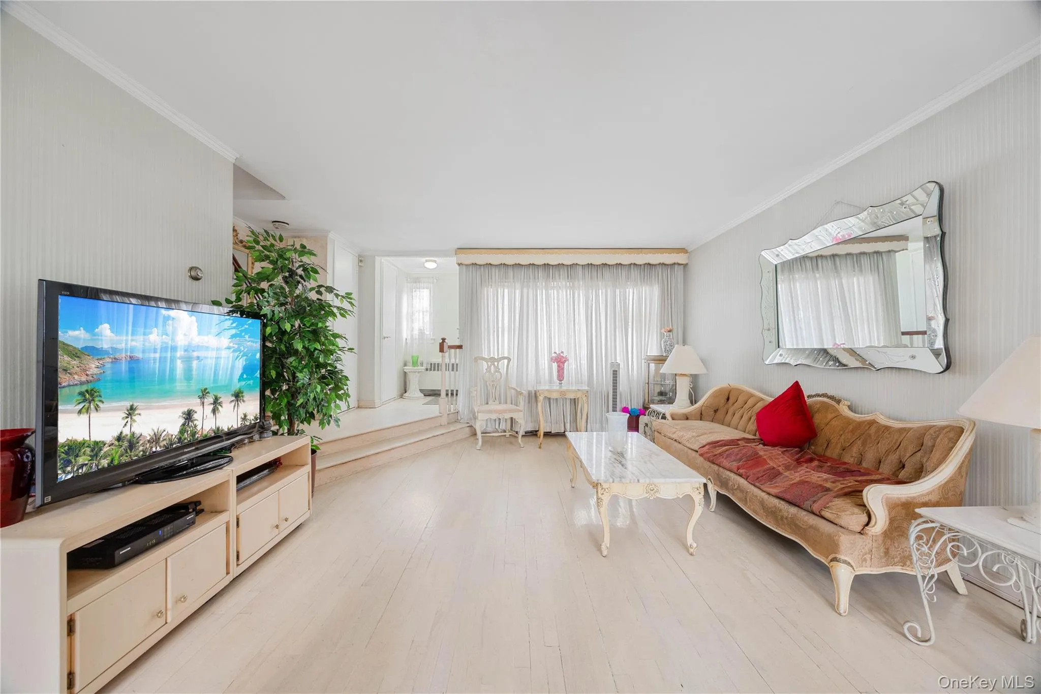 727 Hollywood Avenue, New York, NY, 3 Bedrooms Bedrooms, 5 Rooms Rooms,1 BathroomBathrooms,Residential,For Rent,Hollywood,0,1045765 727 Hollywood Avenue, New York, NY, 3 Bedrooms Bedrooms, 5 Rooms Rooms,1 BathroomBathrooms,Residential,For Rent,Hollywood,0,1045765
