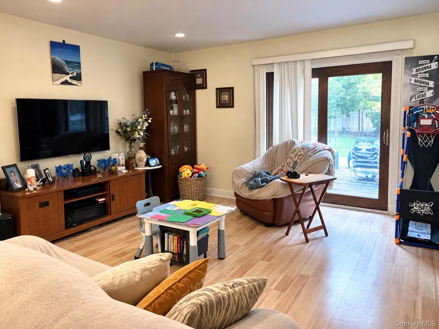263 3rd Avenue, Islip, NY, 2 Bedrooms Bedrooms, 4 Rooms Rooms,1 BathroomBathrooms,Residential,For Rent,3rd,0,1045766 263 3rd Avenue, Islip, NY, 2 Bedrooms Bedrooms, 4 Rooms Rooms,1 BathroomBathrooms,Residential,For Rent,3rd,0,1045766