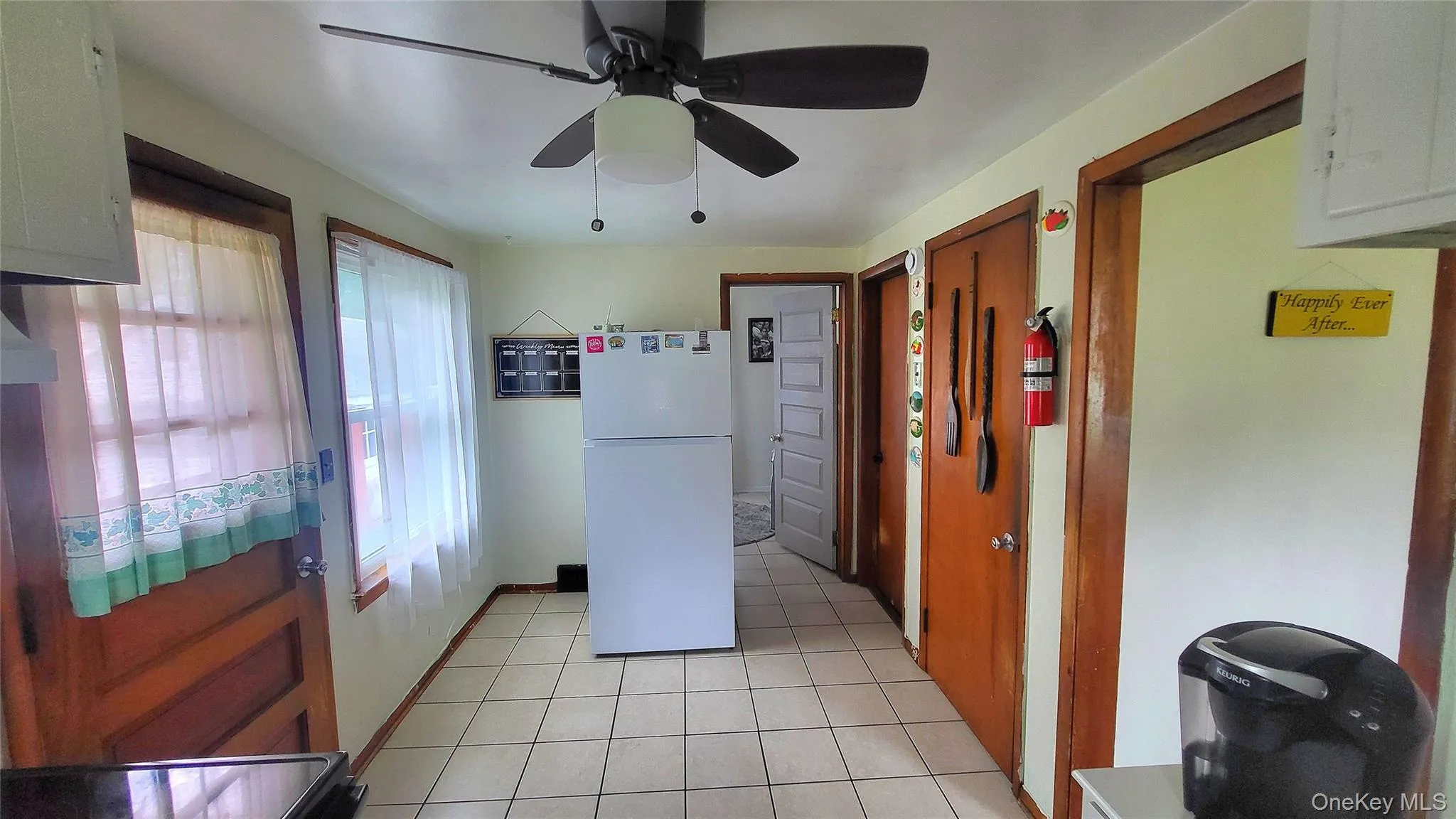 6 Bircher Avenue, Hyde Park, NY, 2 Bedrooms Bedrooms, 5 Rooms Rooms,1 BathroomBathrooms,Residential,For Rent,Bircher,0,1045768 6 Bircher Avenue, Hyde Park, NY, 2 Bedrooms Bedrooms, 5 Rooms Rooms,1 BathroomBathrooms,Residential,For Rent,Bircher,0,1045768