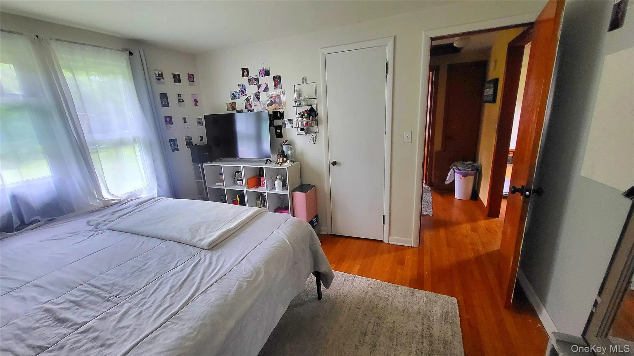 Bedroom 2 w/Hardwood Fls Bedroom 2 w/Hardwood Fls
