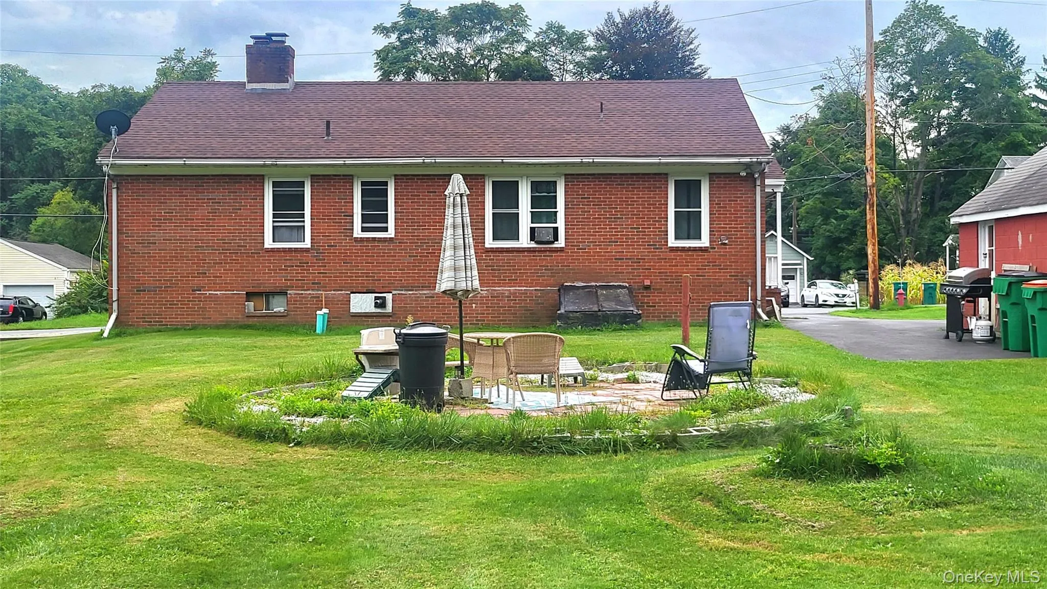 Backyard with Patio Backyard with Patio