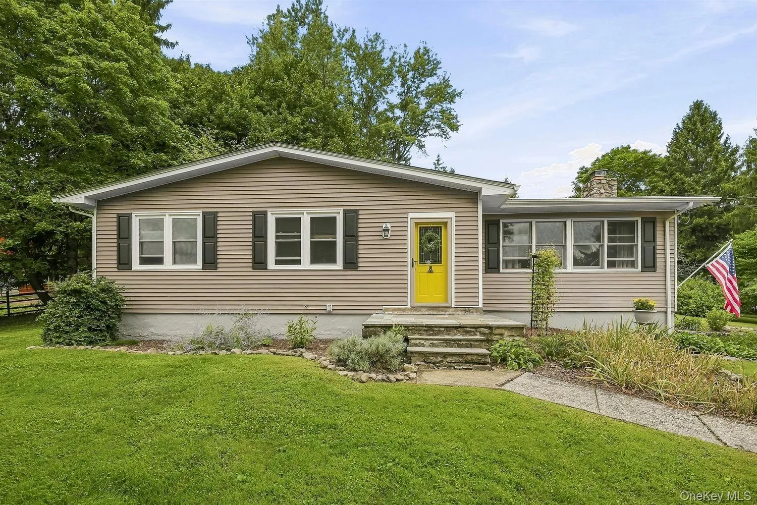 4 Rena Marie Circle, Blooming Grove, NY, 3 Bedrooms Bedrooms, 8 Rooms Rooms,2 BathroomsBathrooms,Residential,For Rent,Rena Marie,0,1045769 4 Rena Marie Circle, Blooming Grove, NY, 3 Bedrooms Bedrooms, 8 Rooms Rooms,2 BathroomsBathrooms,Residential,For Rent,Rena Marie,0,1045769