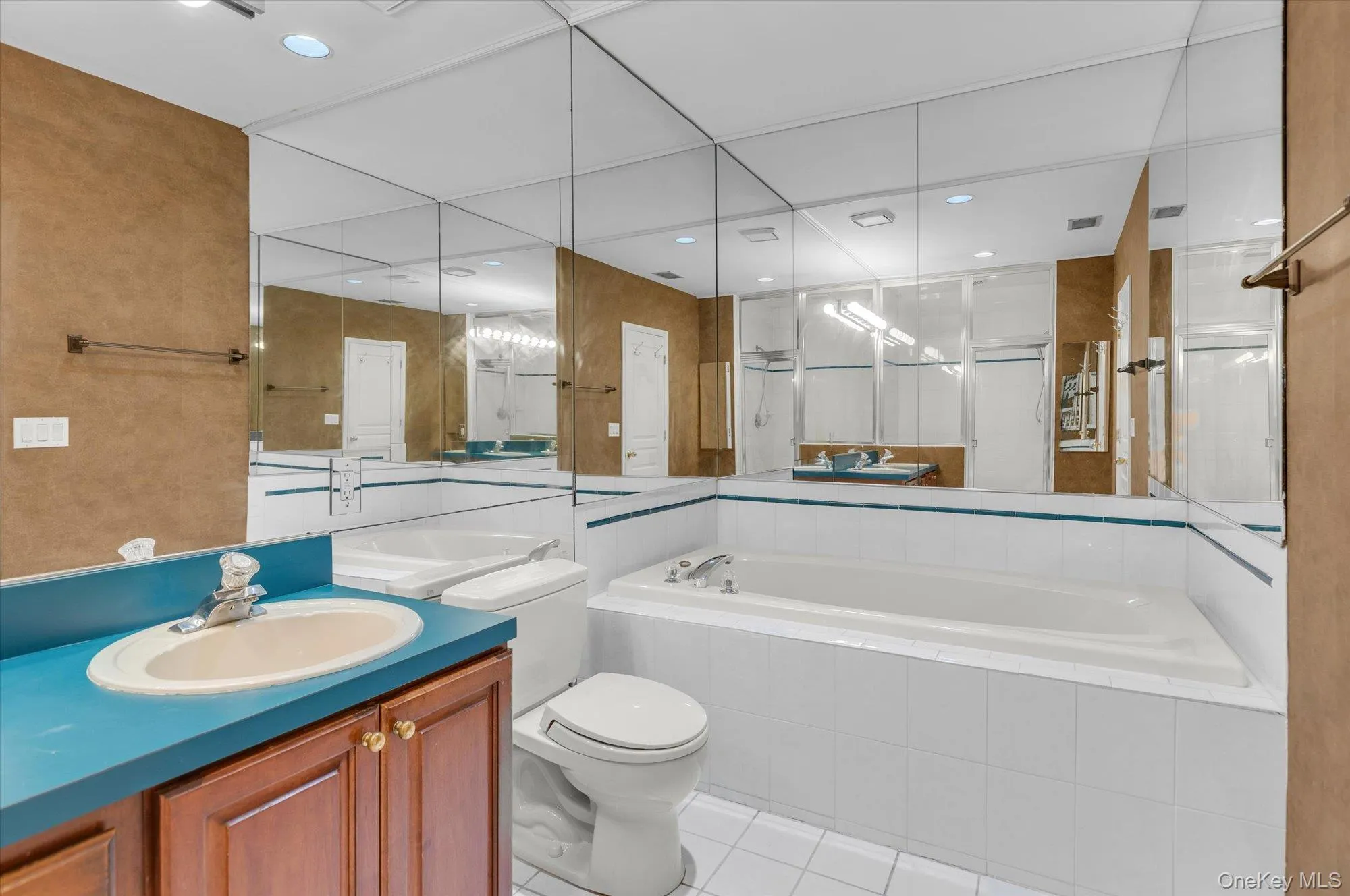 14 Insbrook Court, Huntington, NY, 3 Bedrooms Bedrooms, 7 Rooms Rooms,2 BathroomsBathrooms,Residential,For Rent,Insbrook,0,1045770 14 Insbrook Court, Huntington, NY, 3 Bedrooms Bedrooms, 7 Rooms Rooms,2 BathroomsBathrooms,Residential,For Rent,Insbrook,0,1045770