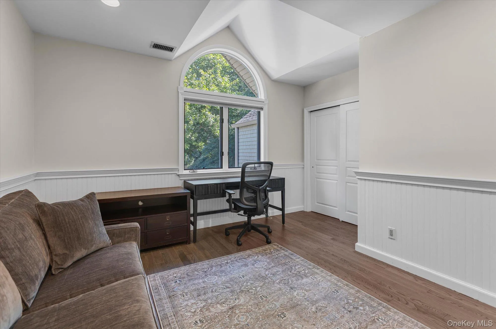 14 Insbrook Court, Huntington, NY, 3 Bedrooms Bedrooms, 7 Rooms Rooms,2 BathroomsBathrooms,Residential,For Rent,Insbrook,0,1045770 14 Insbrook Court, Huntington, NY, 3 Bedrooms Bedrooms, 7 Rooms Rooms,2 BathroomsBathrooms,Residential,For Rent,Insbrook,0,1045770