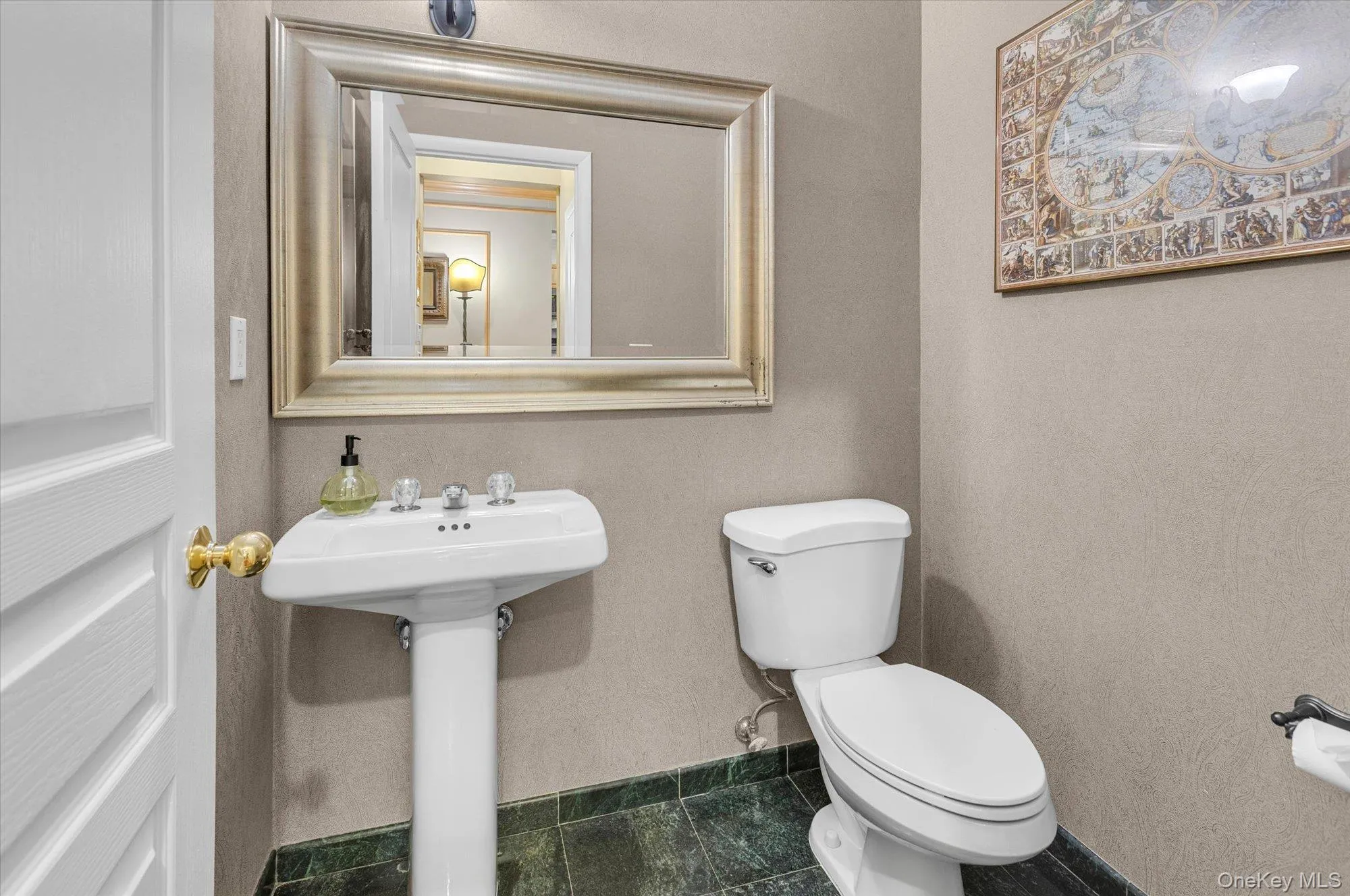 14 Insbrook Court, Huntington, NY, 3 Bedrooms Bedrooms, 7 Rooms Rooms,2 BathroomsBathrooms,Residential,For Rent,Insbrook,0,1045770 14 Insbrook Court, Huntington, NY, 3 Bedrooms Bedrooms, 7 Rooms Rooms,2 BathroomsBathrooms,Residential,For Rent,Insbrook,0,1045770