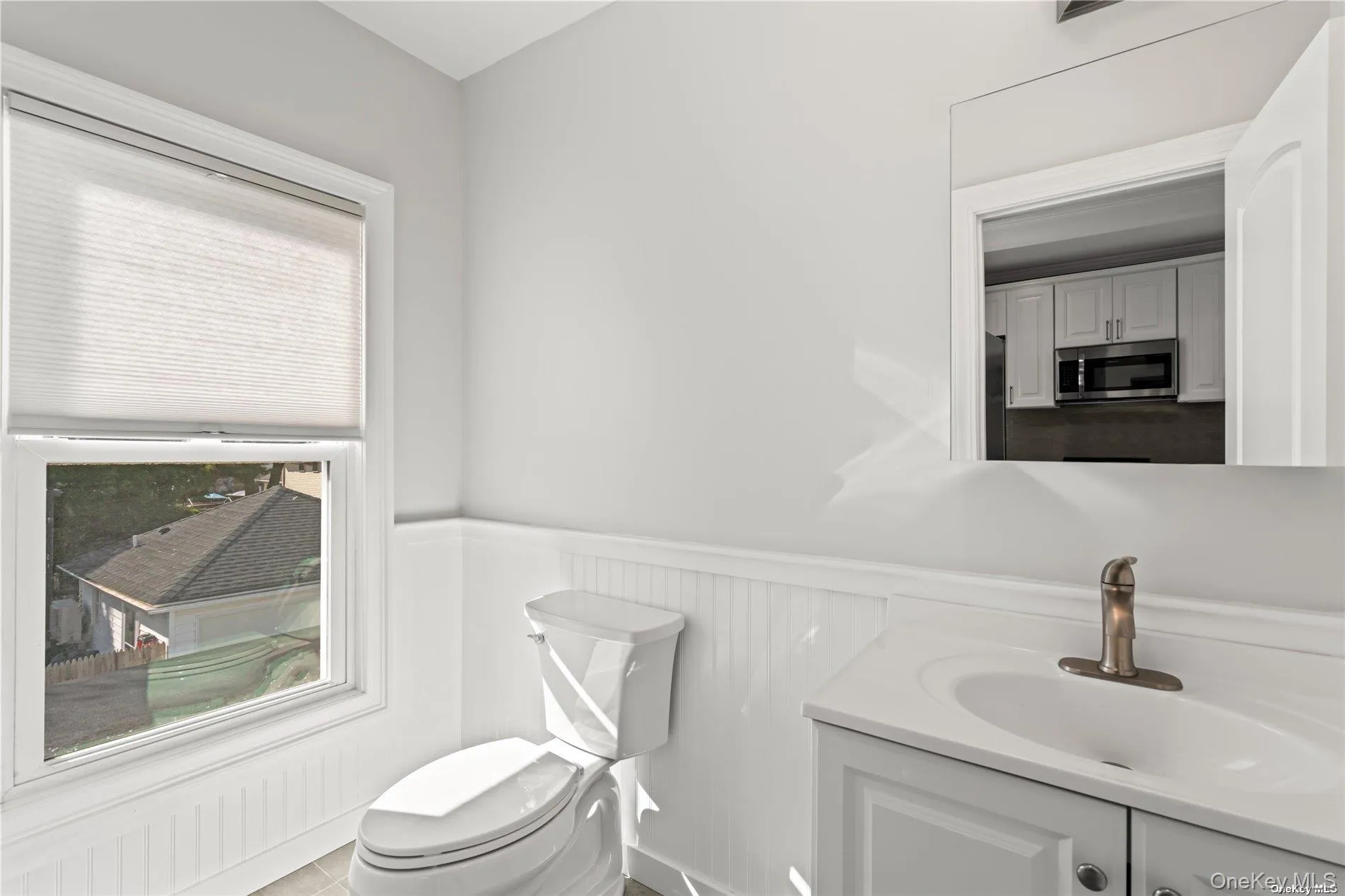 Half bathroom Half bathroom