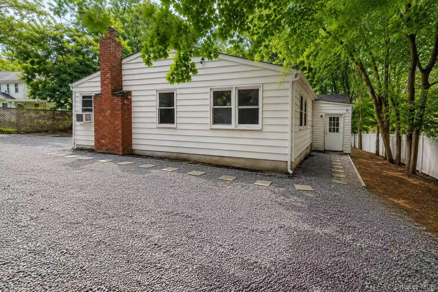 40 Christian Avenue, Brookhaven, NY, 4 Bedrooms Bedrooms, 7 Rooms Rooms,3 BathroomsBathrooms,Residential,For Rent,Christian,0,1045776 40 Christian Avenue, Brookhaven, NY, 4 Bedrooms Bedrooms, 7 Rooms Rooms,3 BathroomsBathrooms,Residential,For Rent,Christian,0,1045776