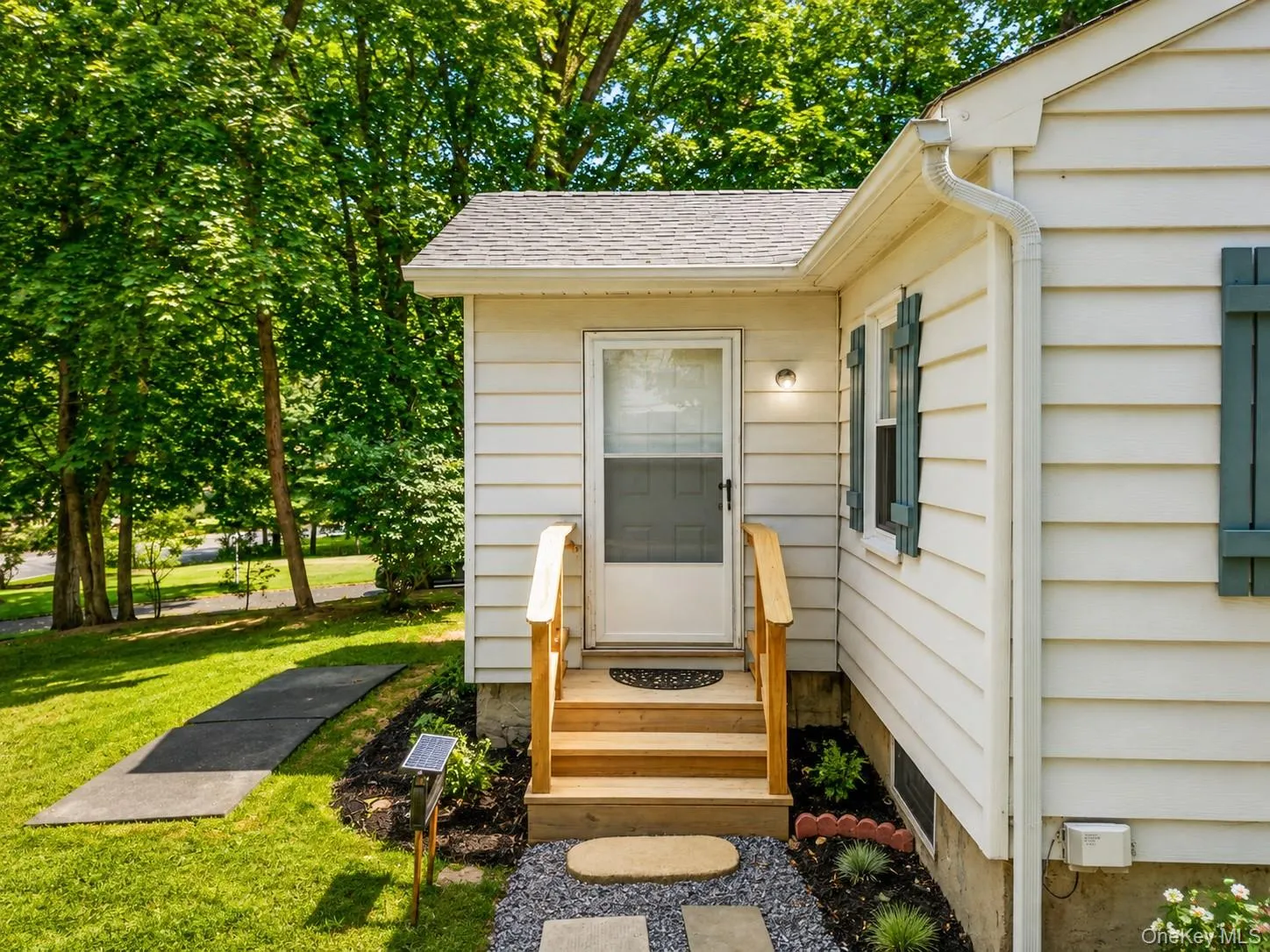 40 Christian Avenue, Brookhaven, NY, 4 Bedrooms Bedrooms, 7 Rooms Rooms,3 BathroomsBathrooms,Residential,For Rent,Christian,0,1045776 40 Christian Avenue, Brookhaven, NY, 4 Bedrooms Bedrooms, 7 Rooms Rooms,3 BathroomsBathrooms,Residential,For Rent,Christian,0,1045776