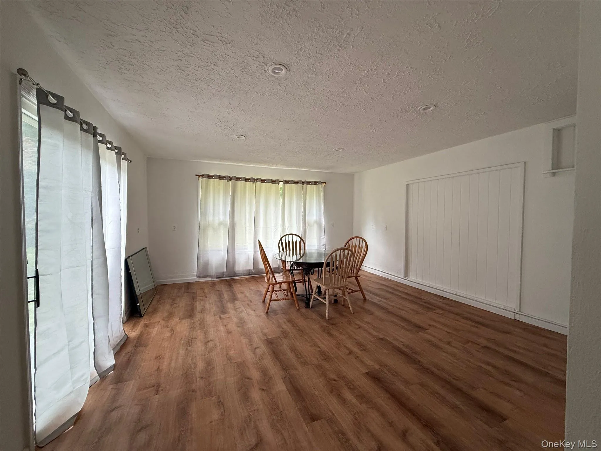 16 Ernest Lane, Carmel, NY, 3 Bedrooms Bedrooms, 8 Rooms Rooms,1 BathroomBathrooms,Residential Lease,For Rent,Ernest,0,1045779 16 Ernest Lane, Carmel, NY, 3 Bedrooms Bedrooms, 8 Rooms Rooms,1 BathroomBathrooms,Residential Lease,For Rent,Ernest,0,1045779