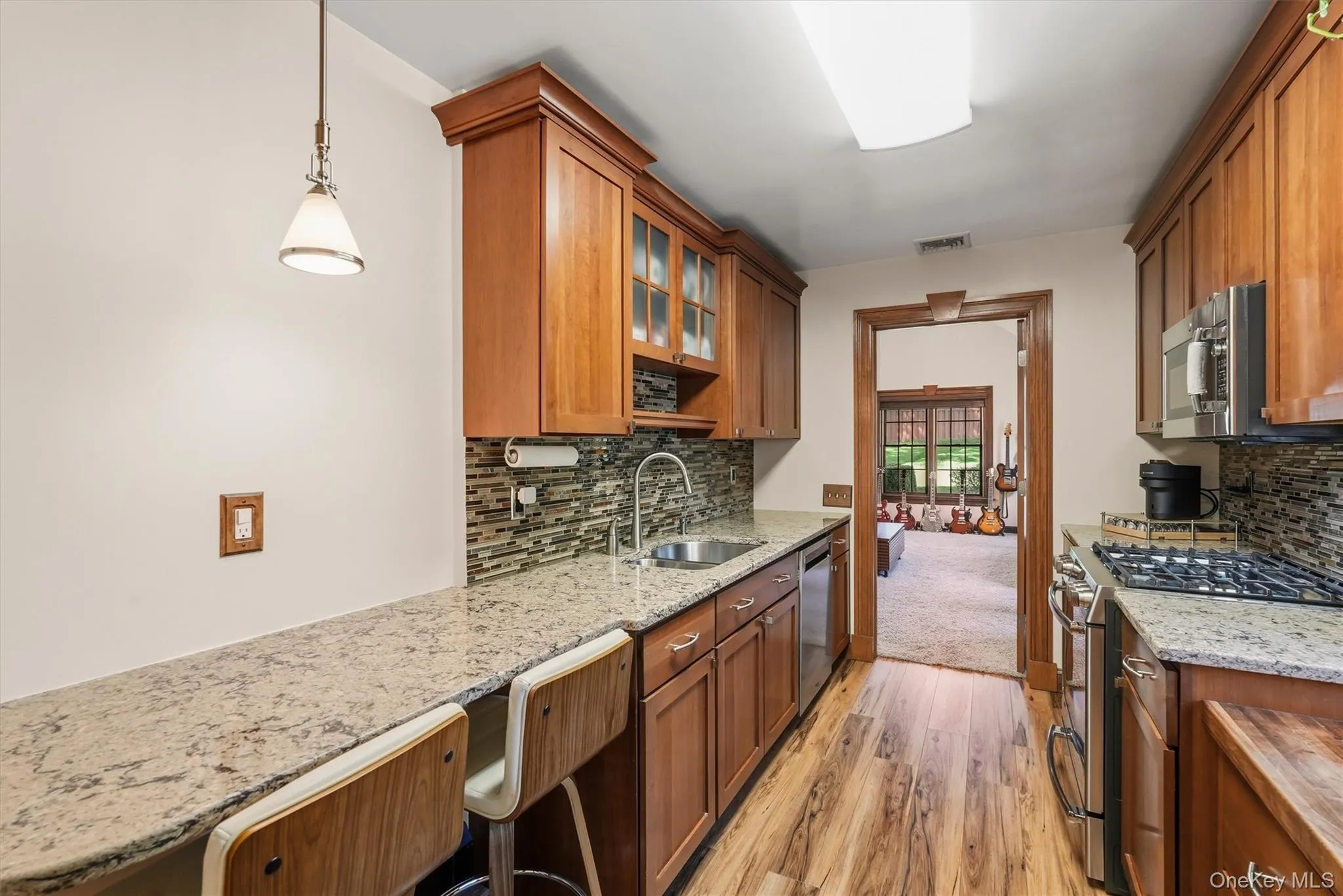 113 Buena Vista Drive, Greenburgh, NY, 4 Bedrooms Bedrooms, 10 Rooms Rooms,3 BathroomsBathrooms,Residential,For Rent,Buena Vista,0,1045783 113 Buena Vista Drive, Greenburgh, NY, 4 Bedrooms Bedrooms, 10 Rooms Rooms,3 BathroomsBathrooms,Residential,For Rent,Buena Vista,0,1045783