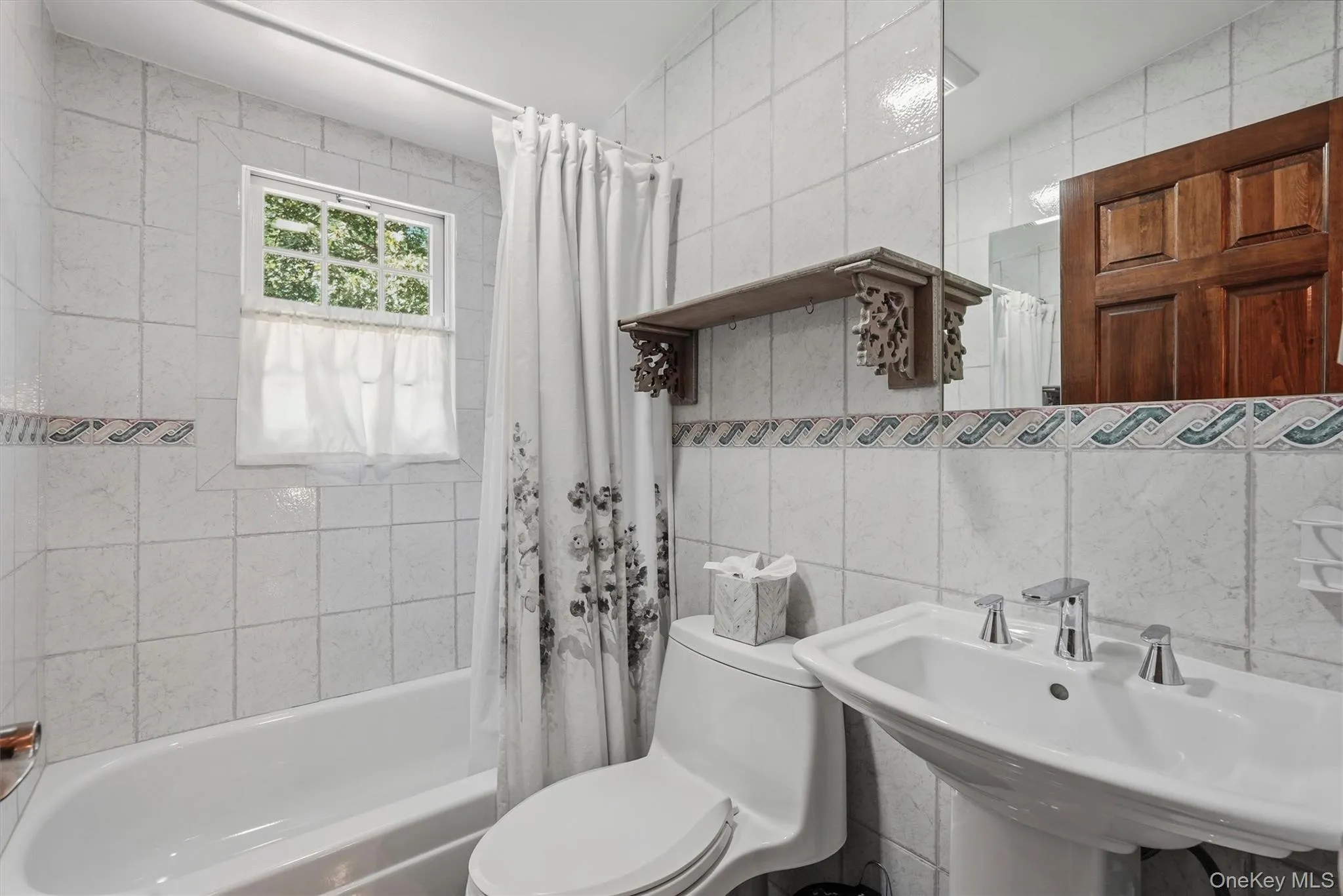 113 Buena Vista Drive, Greenburgh, NY, 4 Bedrooms Bedrooms, 10 Rooms Rooms,3 BathroomsBathrooms,Residential,For Rent,Buena Vista,0,1045783 113 Buena Vista Drive, Greenburgh, NY, 4 Bedrooms Bedrooms, 10 Rooms Rooms,3 BathroomsBathrooms,Residential,For Rent,Buena Vista,0,1045783