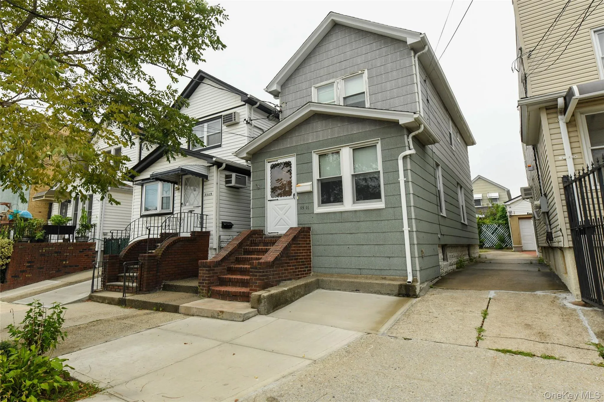 85-11 Sutter Avenue, New York, NY, 3 Bedrooms Bedrooms, 8 Rooms Rooms,1 BathroomBathrooms,Residential,For Rent,Sutter,0,1045784 85-11 Sutter Avenue, New York, NY, 3 Bedrooms Bedrooms, 8 Rooms Rooms,1 BathroomBathrooms,Residential,For Rent,Sutter,0,1045784