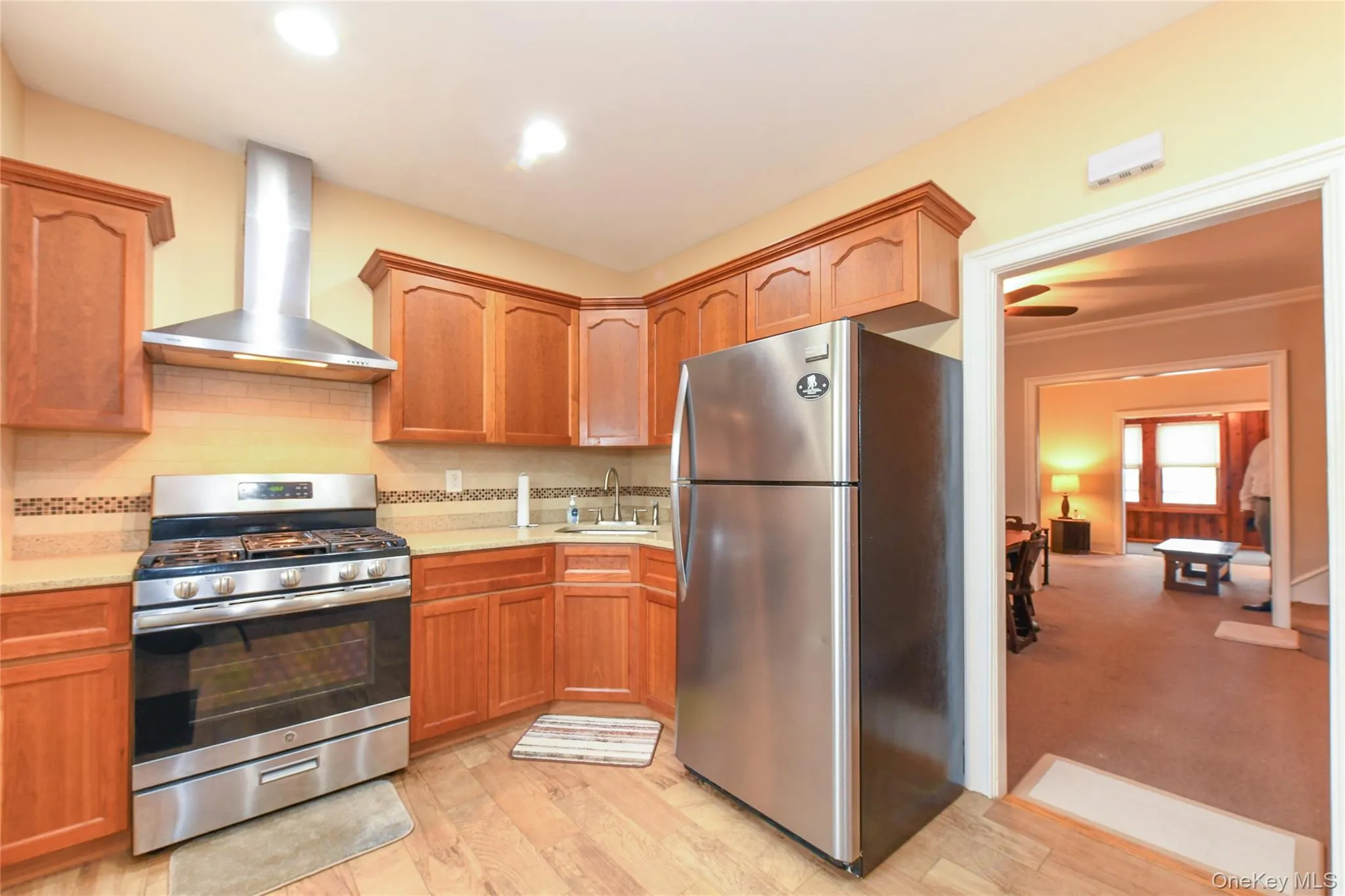 85-11 Sutter Avenue, New York, NY, 3 Bedrooms Bedrooms, 8 Rooms Rooms,1 BathroomBathrooms,Residential,For Rent,Sutter,0,1045784 85-11 Sutter Avenue, New York, NY, 3 Bedrooms Bedrooms, 8 Rooms Rooms,1 BathroomBathrooms,Residential,For Rent,Sutter,0,1045784