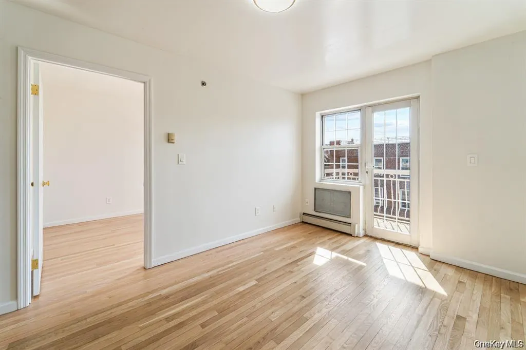41-35 67th Street, New York, NY, 1 Bedroom Bedrooms, 2 Rooms Rooms,1 BathroomBathrooms,Residential,For Rent,67th,0,1045785 41-35 67th Street, New York, NY, 1 Bedroom Bedrooms, 2 Rooms Rooms,1 BathroomBathrooms,Residential,For Rent,67th,0,1045785