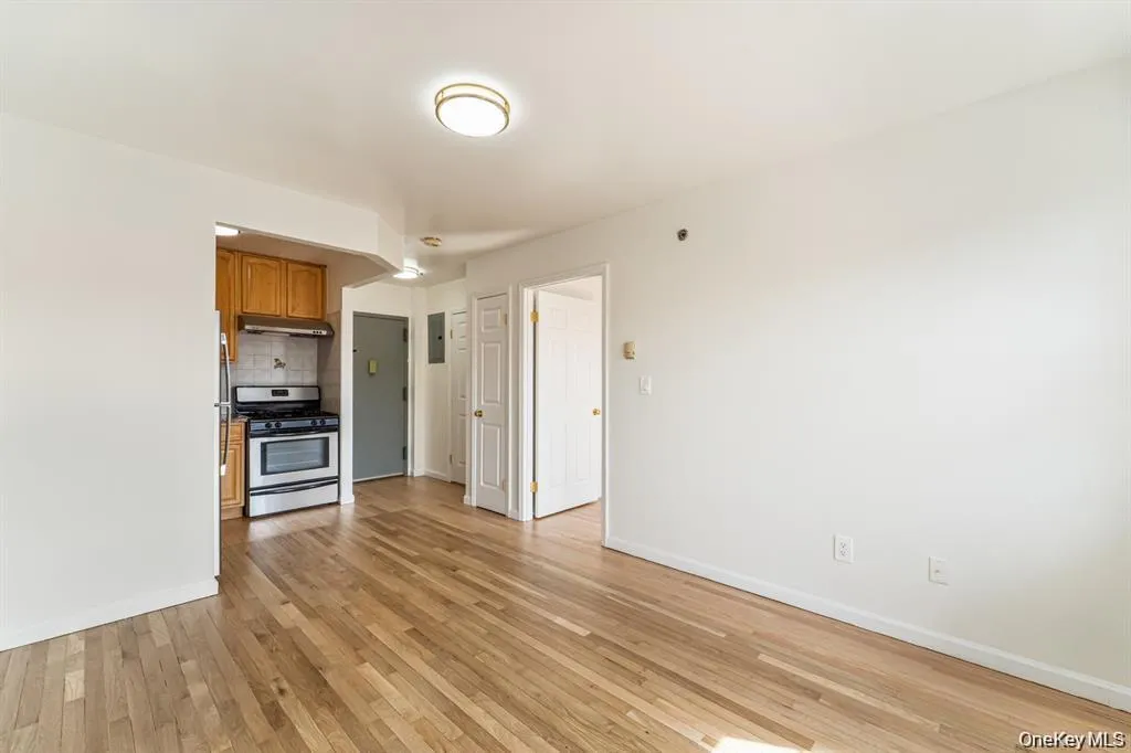 41-35 67th Street, New York, NY, 1 Bedroom Bedrooms, 2 Rooms Rooms,1 BathroomBathrooms,Residential,For Rent,67th,0,1045785 41-35 67th Street, New York, NY, 1 Bedroom Bedrooms, 2 Rooms Rooms,1 BathroomBathrooms,Residential,For Rent,67th,0,1045785