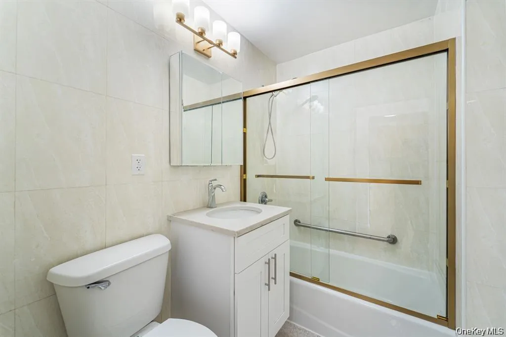 41-35 67th Street, New York, NY, 1 Bedroom Bedrooms, 2 Rooms Rooms,1 BathroomBathrooms,Residential,For Rent,67th,0,1045785 41-35 67th Street, New York, NY, 1 Bedroom Bedrooms, 2 Rooms Rooms,1 BathroomBathrooms,Residential,For Rent,67th,0,1045785
