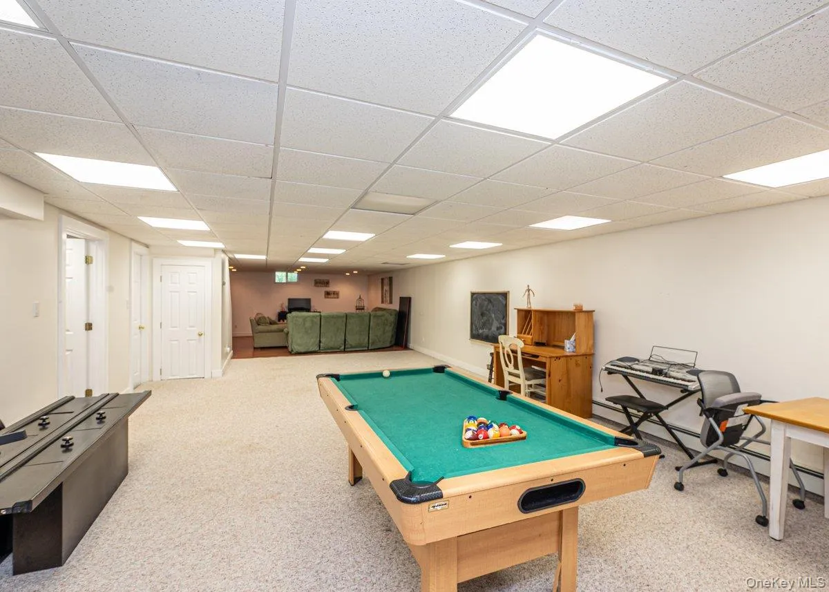39 Creekside Drive, Brookhaven, NY, 3 Bedrooms Bedrooms, 7 Rooms Rooms,2 BathroomsBathrooms,Residential,For Rent,Creekside,0,1045796 39 Creekside Drive, Brookhaven, NY, 3 Bedrooms Bedrooms, 7 Rooms Rooms,2 BathroomsBathrooms,Residential,For Rent,Creekside,0,1045796