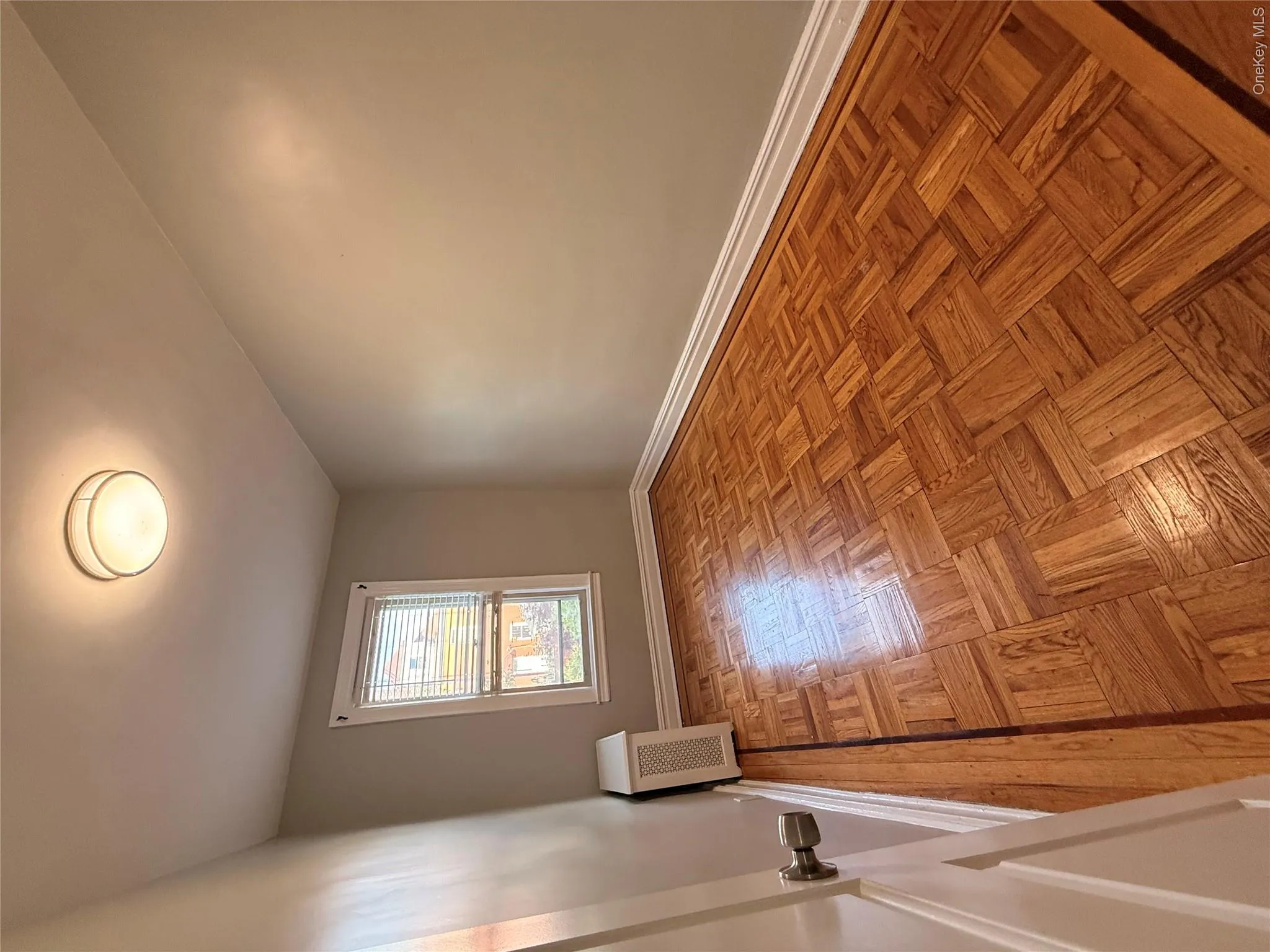 1958 Lurting Avenue, New York, NY, 3 Bedrooms Bedrooms, 7 Rooms Rooms,2 BathroomsBathrooms,Residential Lease,For Rent,Lurting,0,1045797 1958 Lurting Avenue, New York, NY, 3 Bedrooms Bedrooms, 7 Rooms Rooms,2 BathroomsBathrooms,Residential Lease,For Rent,Lurting,0,1045797