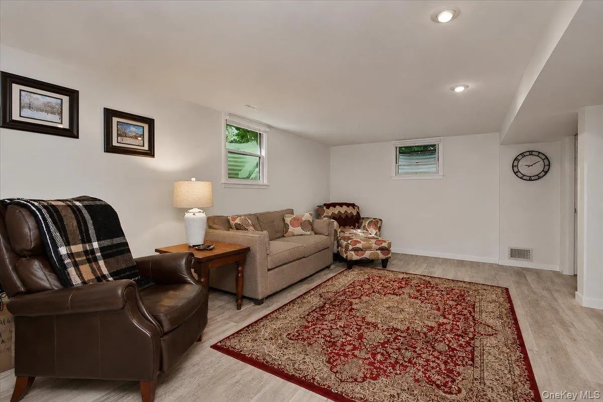 LOWER LEVEL LIVING AREA LOWER LEVEL LIVING AREA