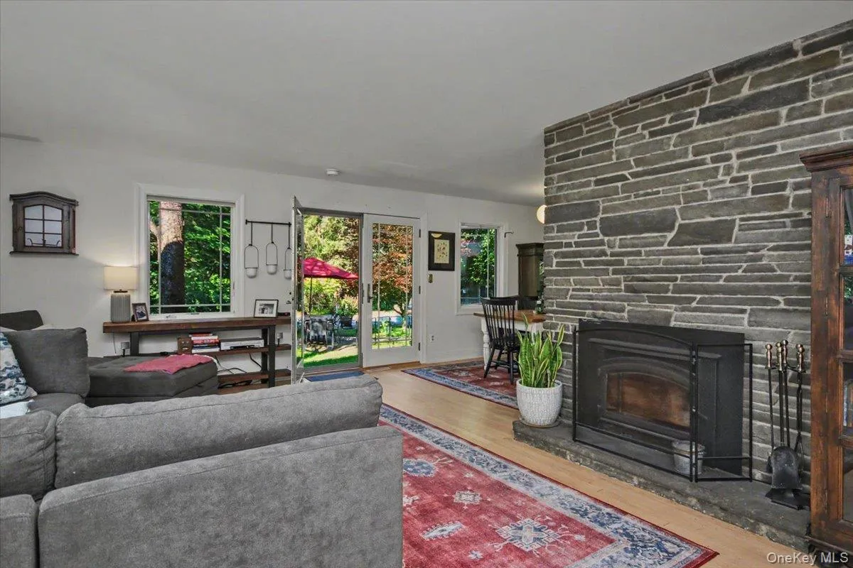 27 Reed Road, Wappinger, NY, 3 Bedrooms Bedrooms, 9 Rooms Rooms,3 BathroomsBathrooms,Residential Lease,For Rent,Reed,0,1045799 27 Reed Road, Wappinger, NY, 3 Bedrooms Bedrooms, 9 Rooms Rooms,3 BathroomsBathrooms,Residential Lease,For Rent,Reed,0,1045799