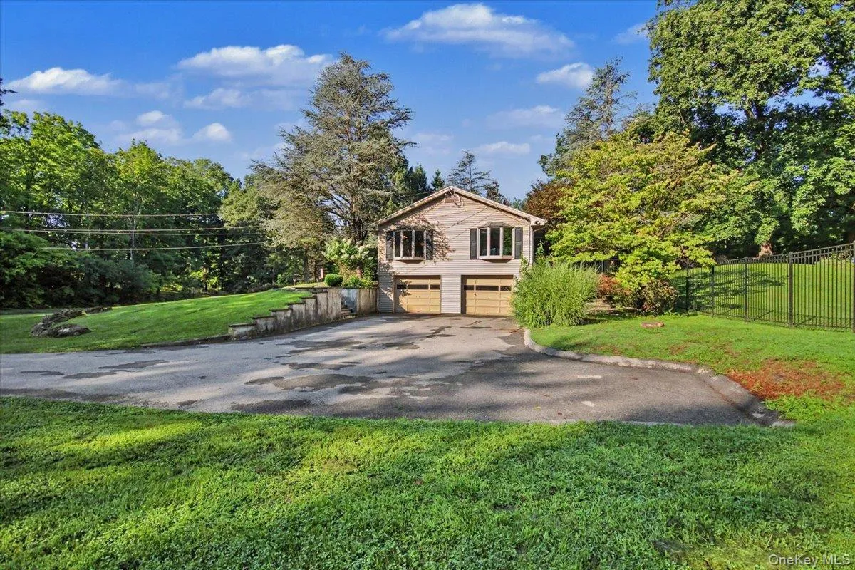27 Reed Road, Wappinger, NY, 3 Bedrooms Bedrooms, 9 Rooms Rooms,3 BathroomsBathrooms,Residential Lease,For Rent,Reed,0,1045799 27 Reed Road, Wappinger, NY, 3 Bedrooms Bedrooms, 9 Rooms Rooms,3 BathroomsBathrooms,Residential Lease,For Rent,Reed,0,1045799