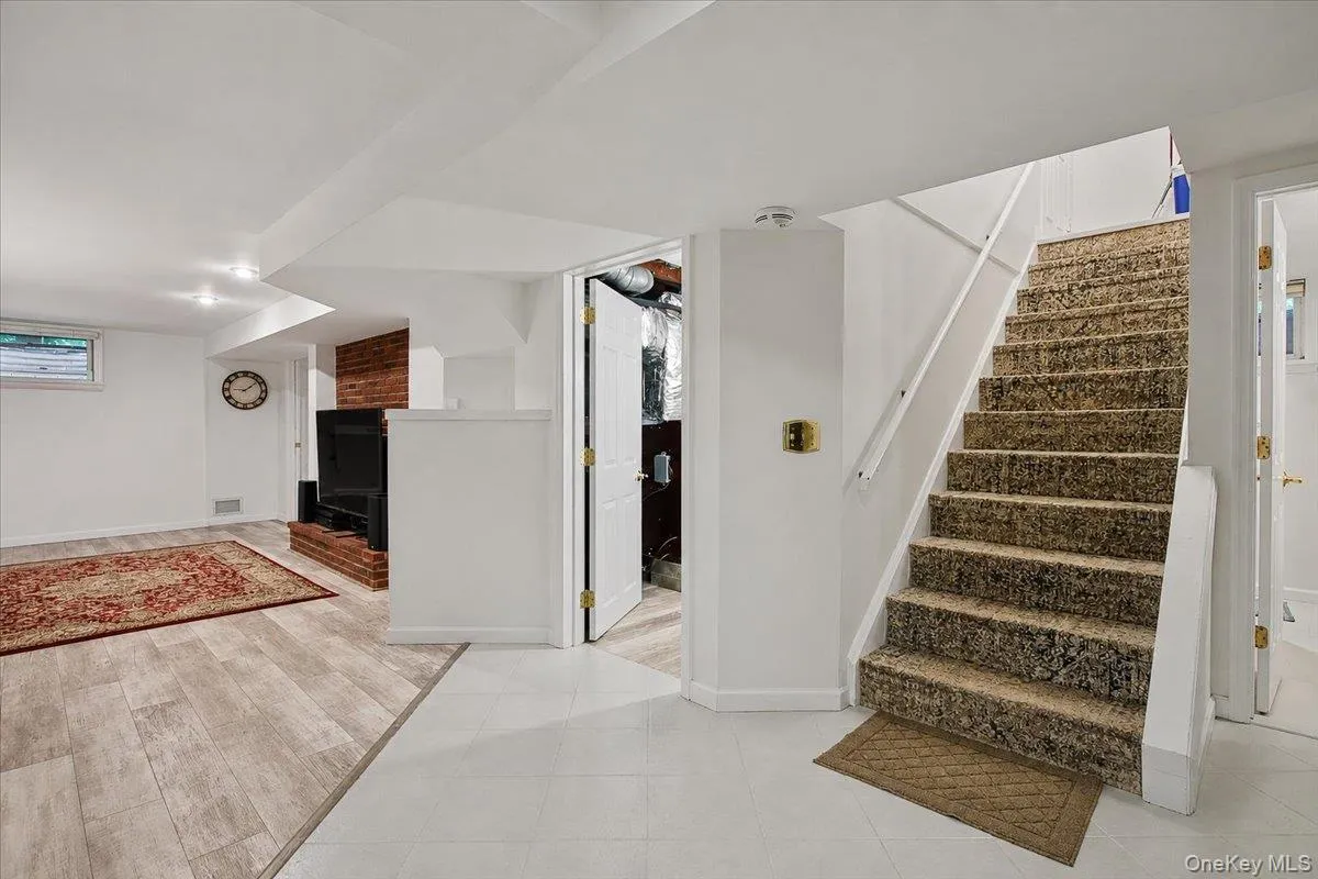 27 Reed Road, Wappinger, NY, 3 Bedrooms Bedrooms, 9 Rooms Rooms,3 BathroomsBathrooms,Residential Lease,For Rent,Reed,0,1045799 27 Reed Road, Wappinger, NY, 3 Bedrooms Bedrooms, 9 Rooms Rooms,3 BathroomsBathrooms,Residential Lease,For Rent,Reed,0,1045799