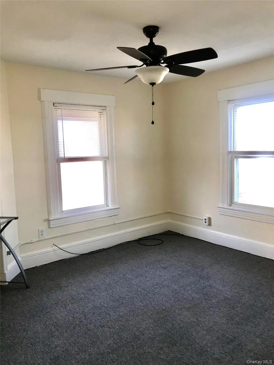40 Southard Avenue, Hempstead, NY, 2 Bedrooms Bedrooms, 4 Rooms Rooms,1 BathroomBathrooms,Residential Lease,For Rent,Southard,0,1045803 40 Southard Avenue, Hempstead, NY, 2 Bedrooms Bedrooms, 4 Rooms Rooms,1 BathroomBathrooms,Residential Lease,For Rent,Southard,0,1045803